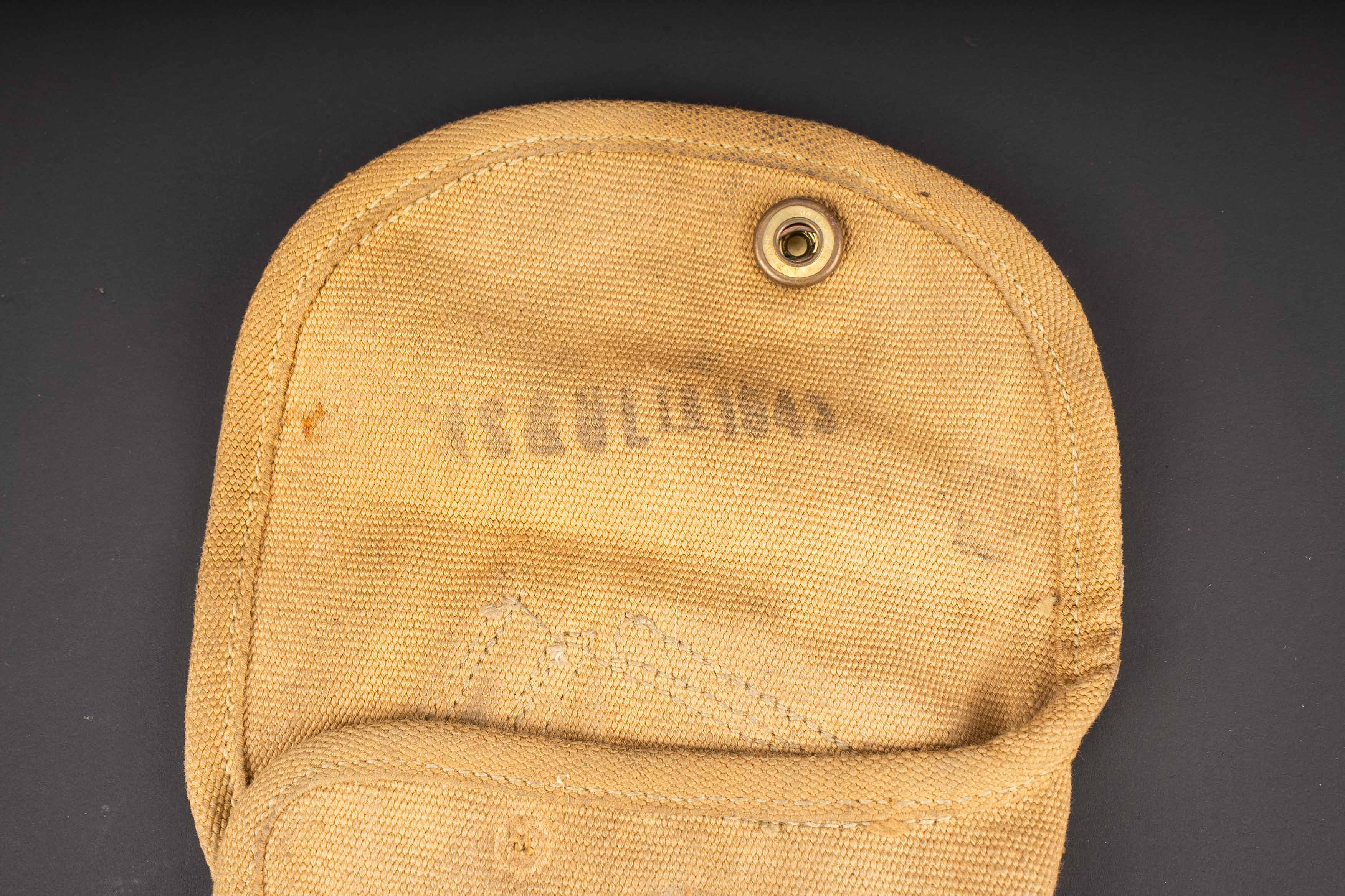 Holster de pistolet webley canadien. Canadian webley holster. — photo 2