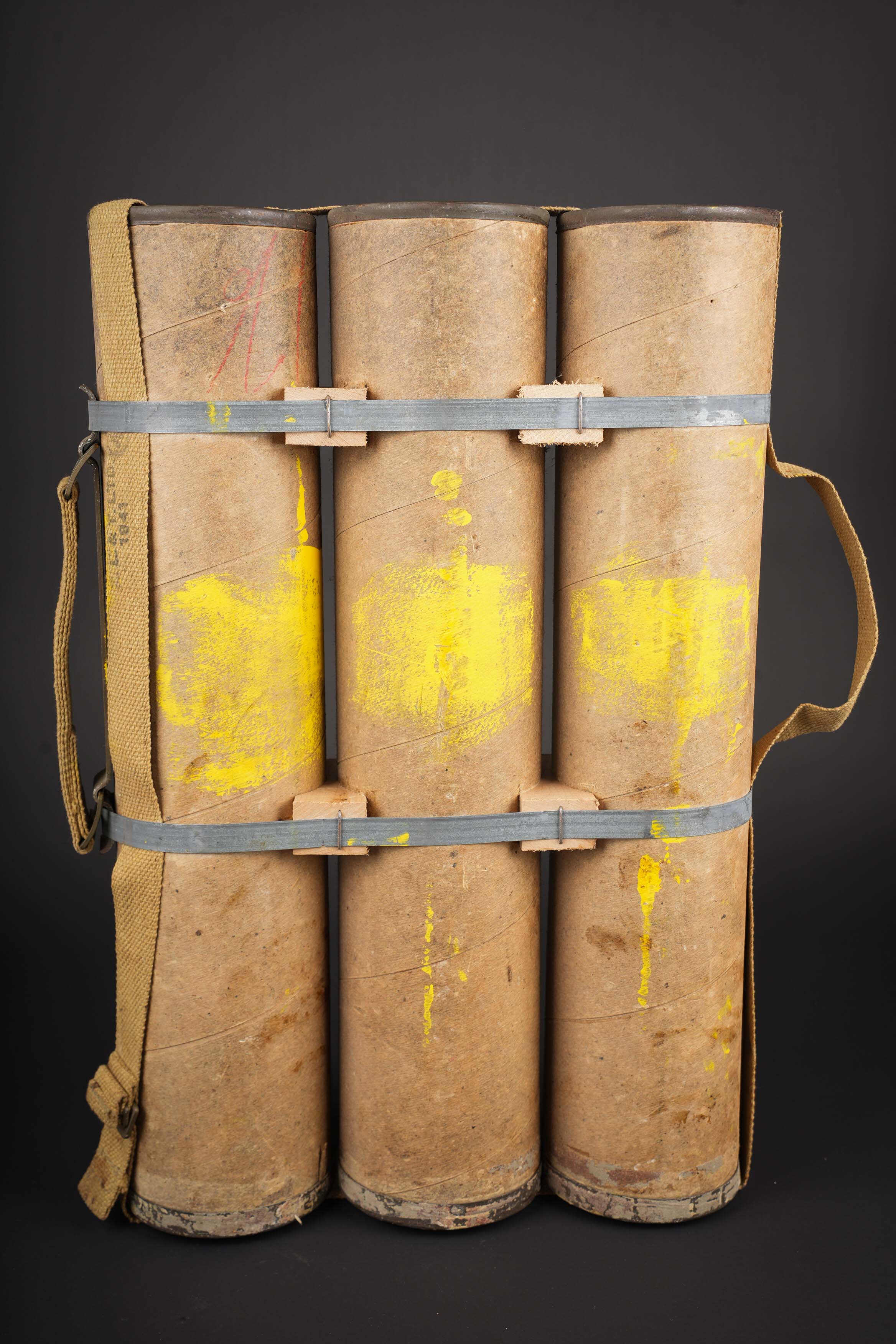 Container pour obus canadien. Canadian shell container. — photo 3