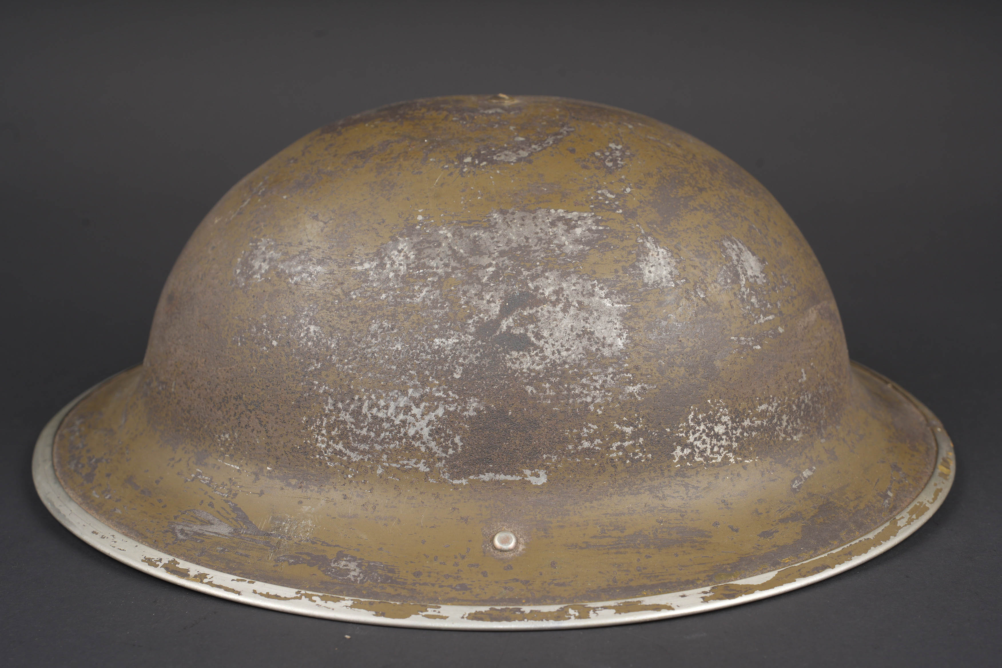 Casque canadien. Canadian helmet. — photo 5