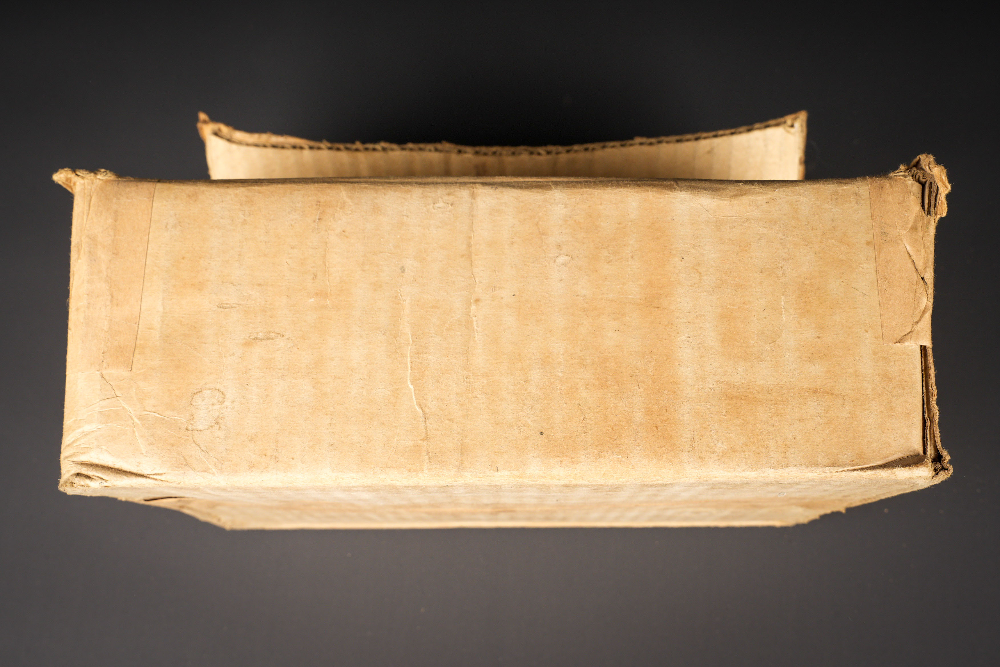 Carton Canadian Red Cross. Canadian Red Cross cardboard box — photo 7