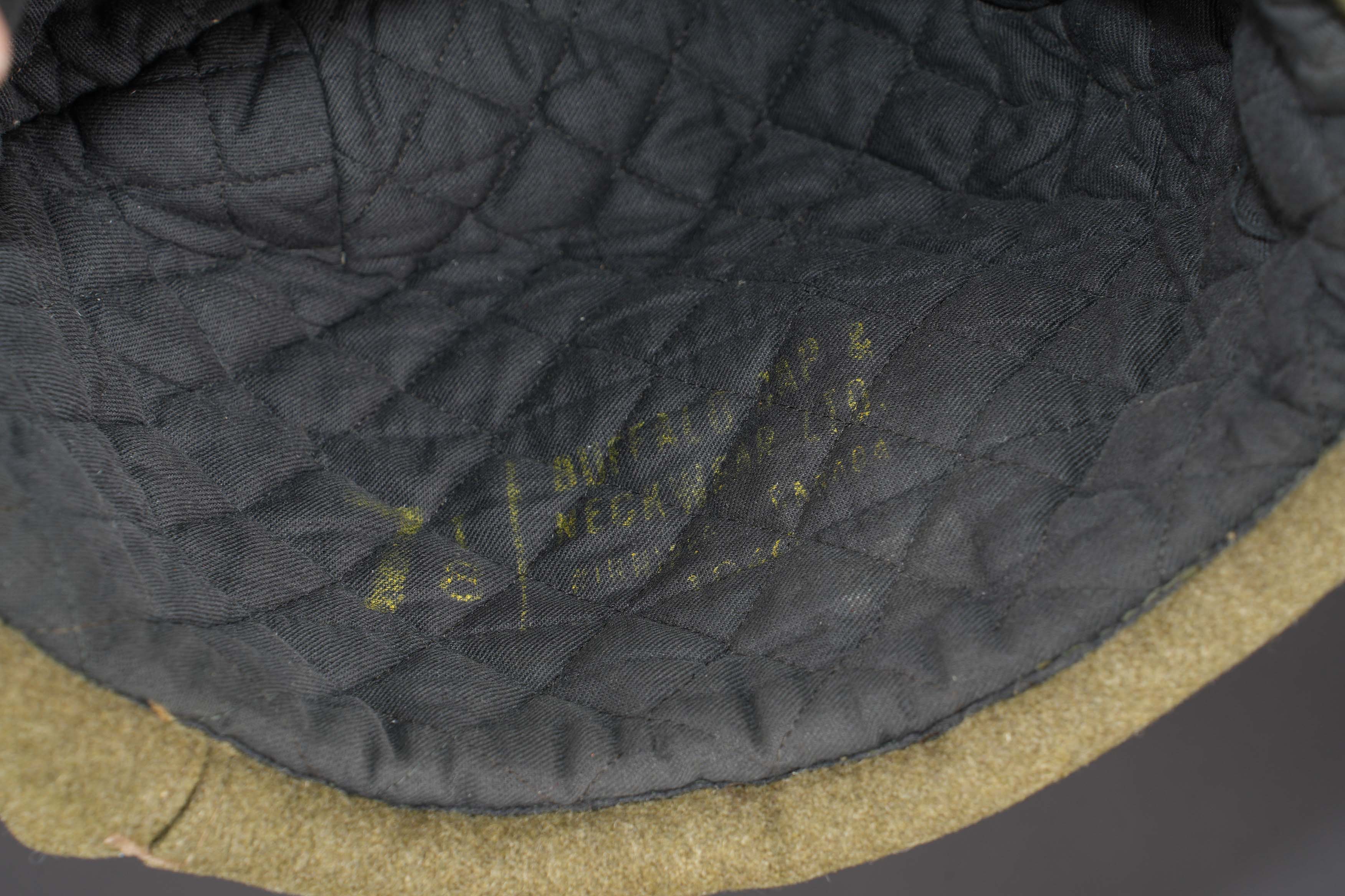 Bonnet canadien. Canadian cap. — photo 8