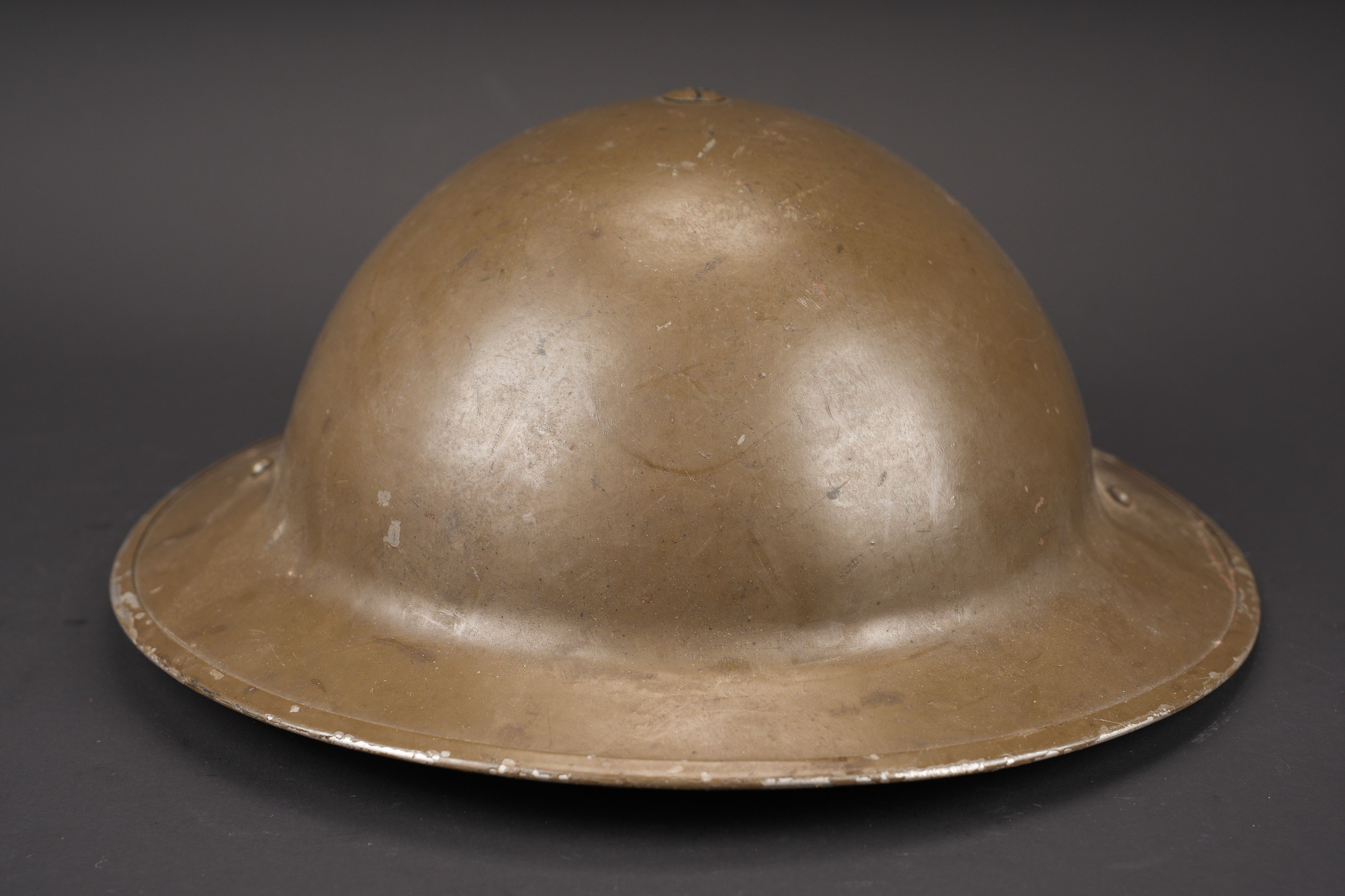 Casque canadien. Canadian helmet. — photo 4