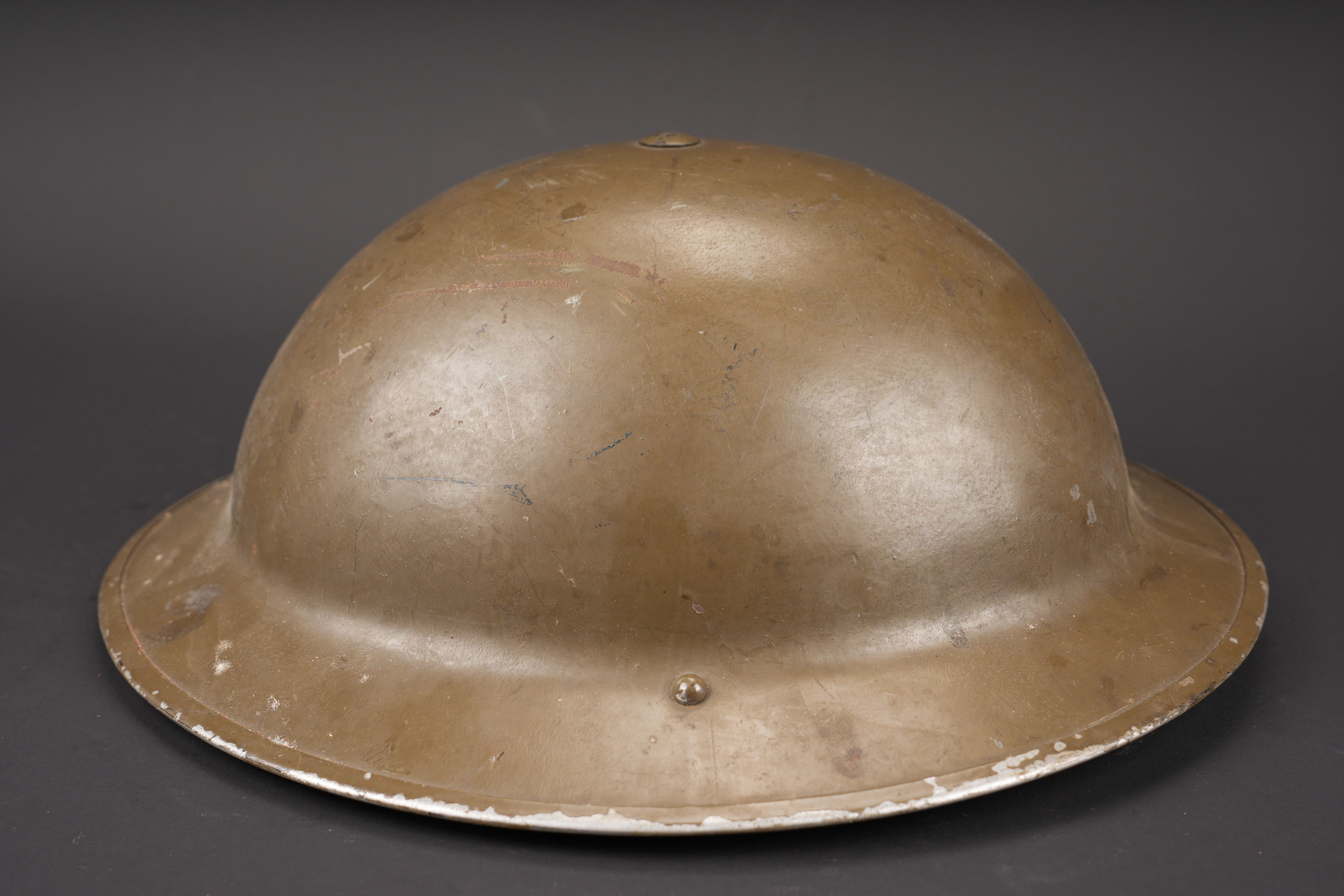 Casque canadien. Canadian helmet. — photo 5