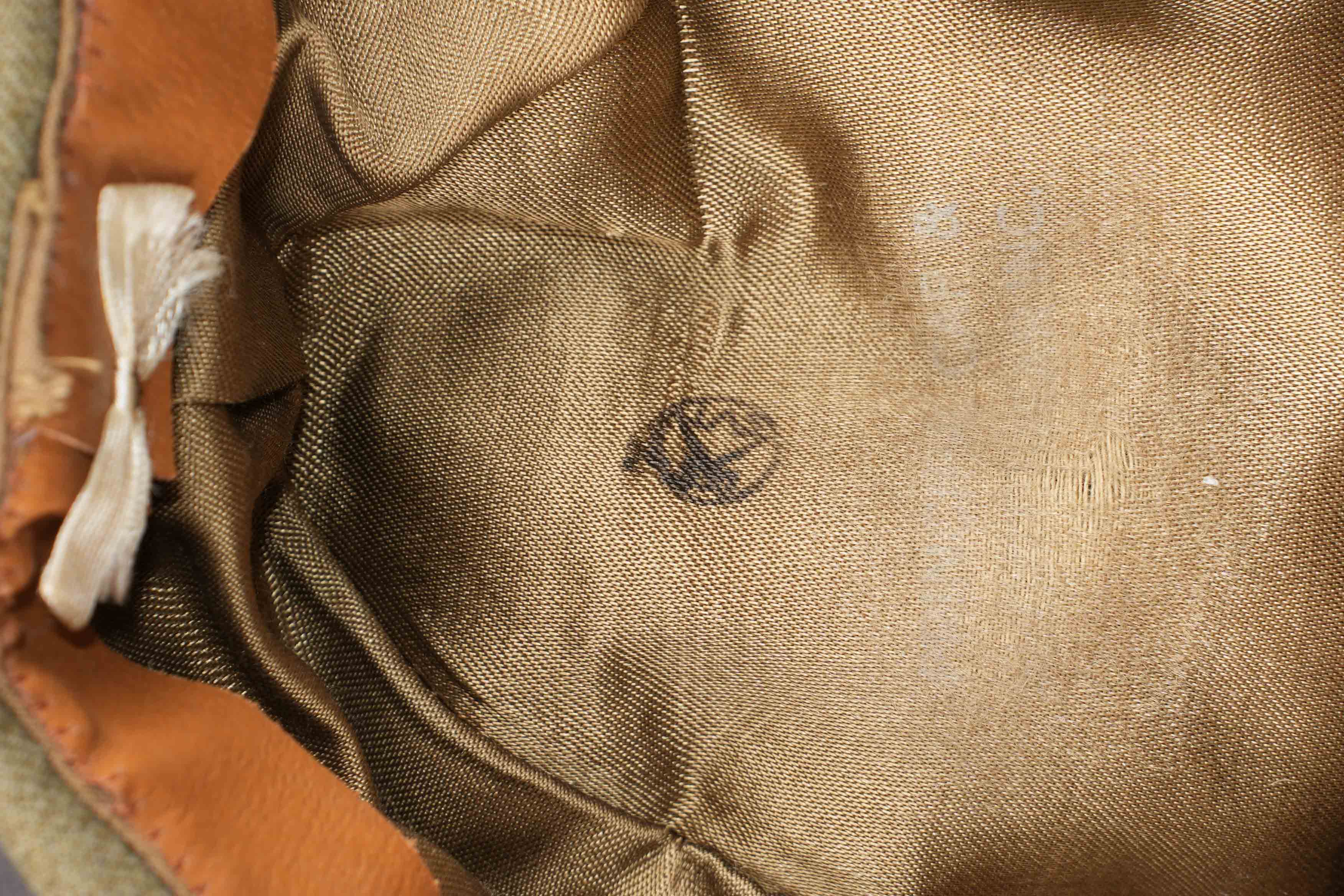 Casquette d'auxiliaire féminin canadien. Canadian women’s auxiliary cap. — photo 8