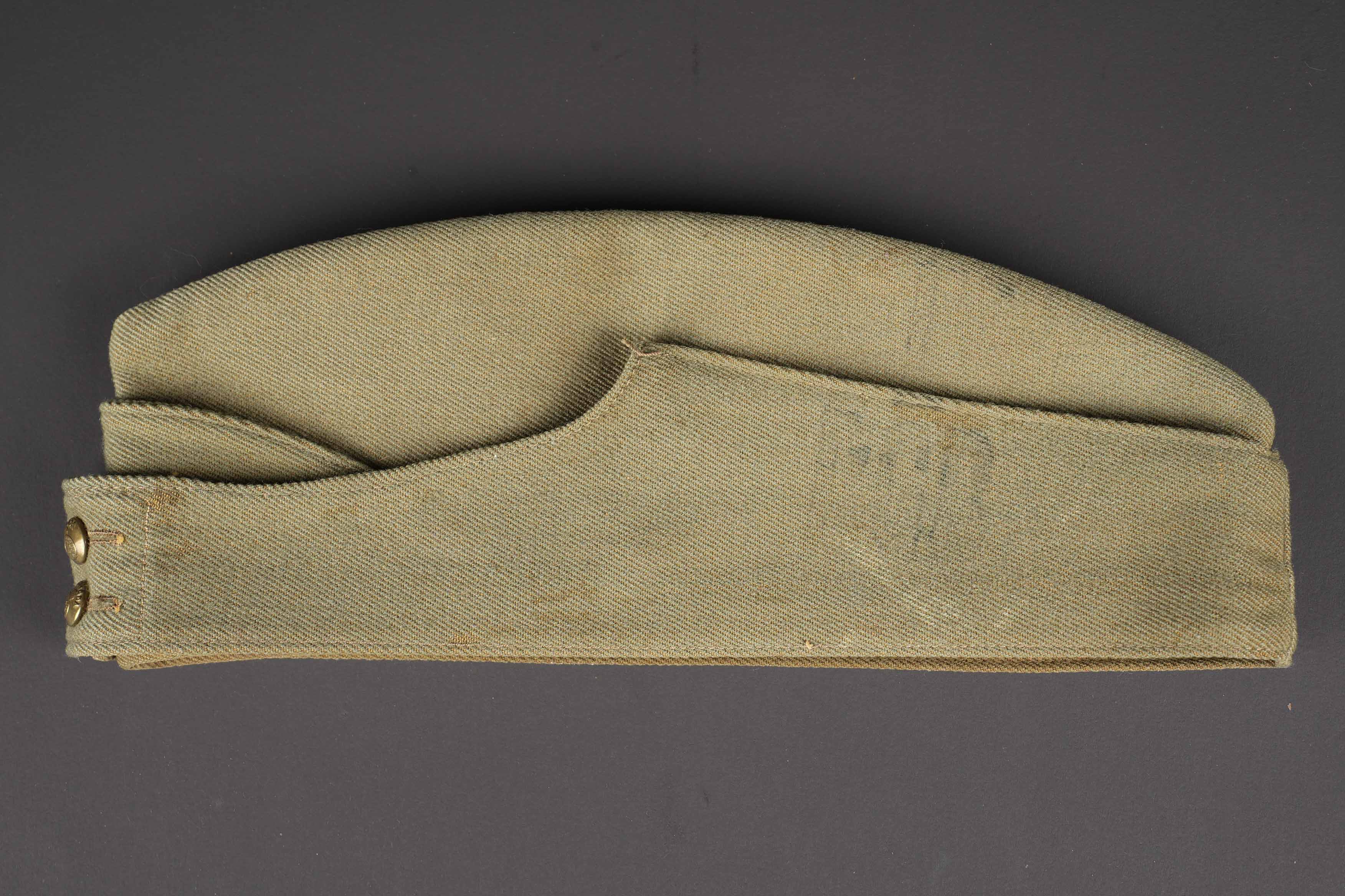 Calot canadien. Canadian garrison cap. — photo 4