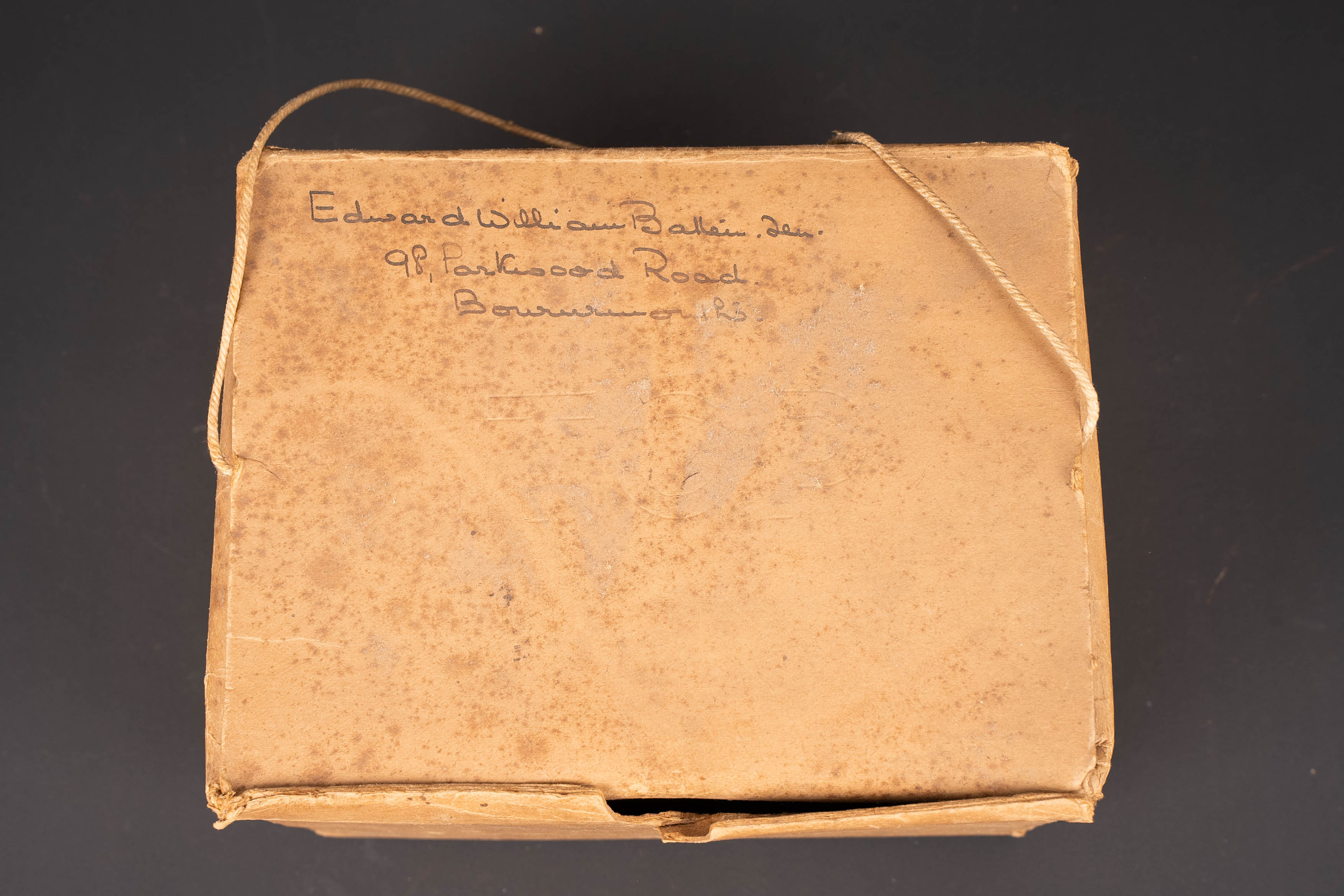 Masque anti-gaz civil britannique. British civilian gas mask. — photo 3