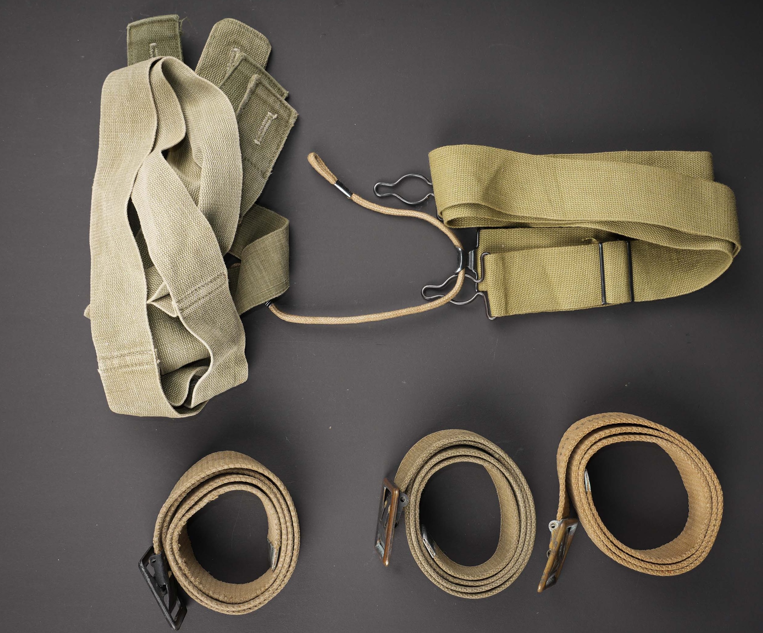 Accessoires d'uniforme US. US Uniform accessories. — photo 1