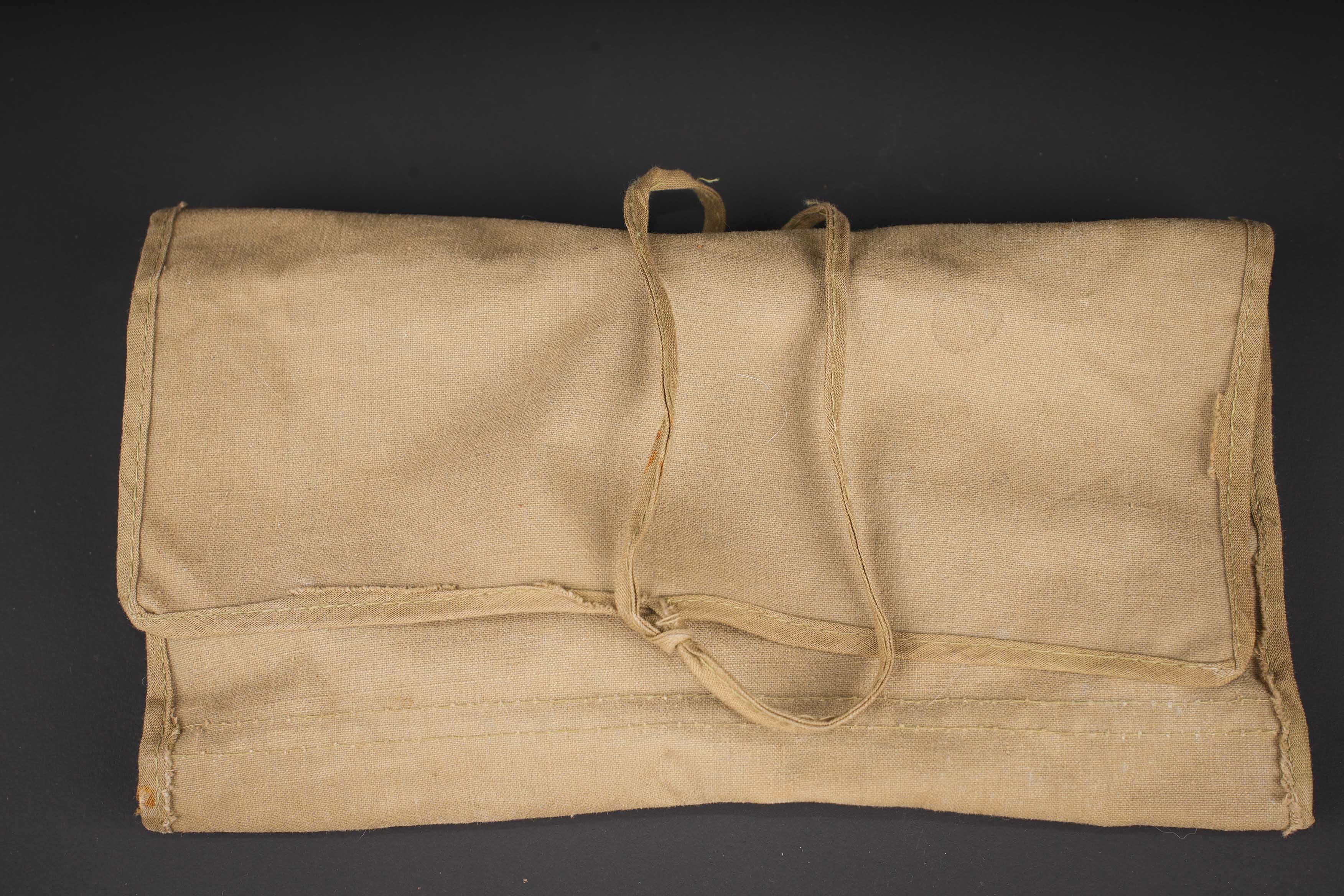 Trousse de toilette d'officier US. US officer’s toiletry kit — photo 2