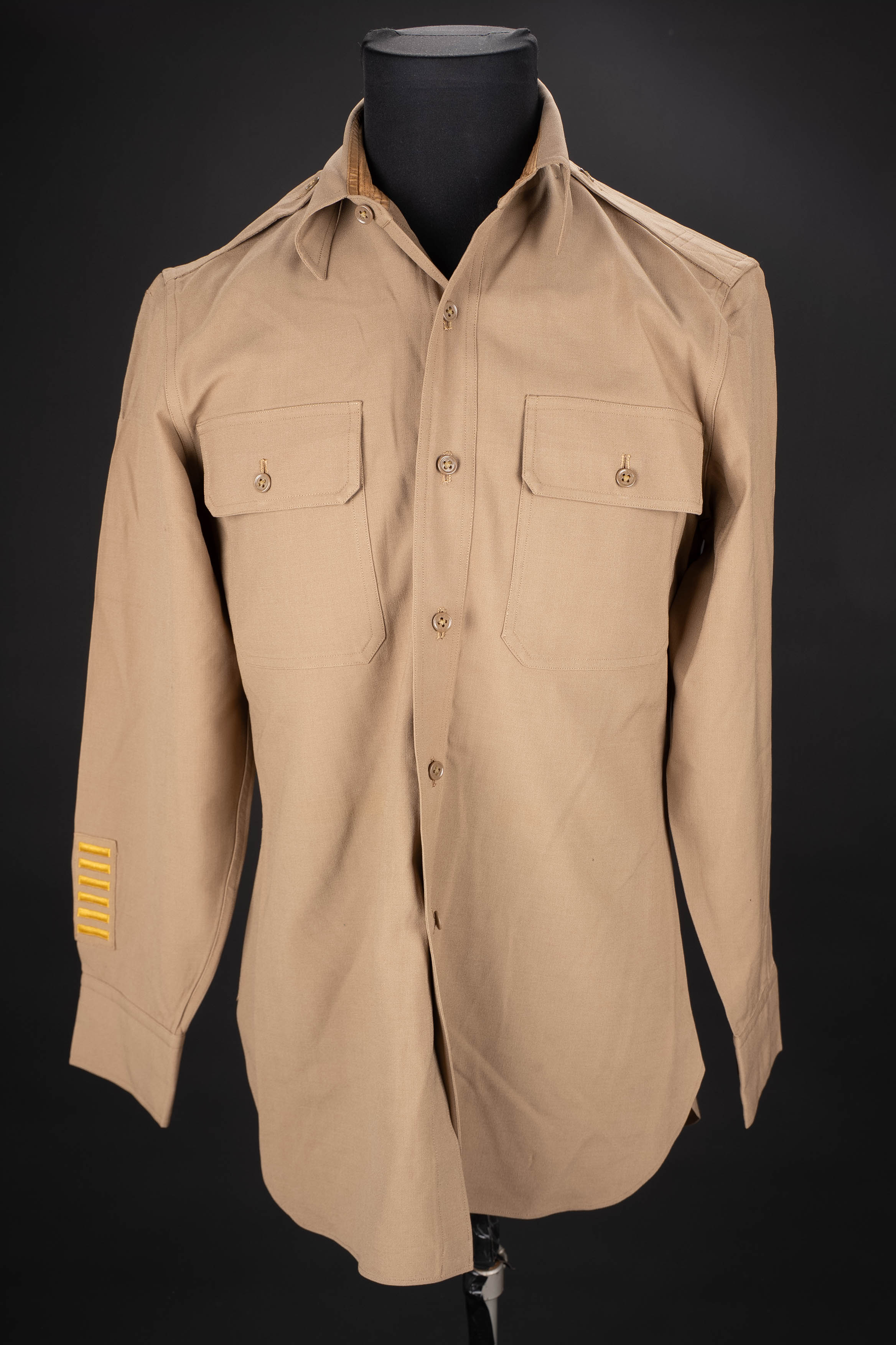 Chemise d'officier chino. Khaki officer’s shirt — photo 3