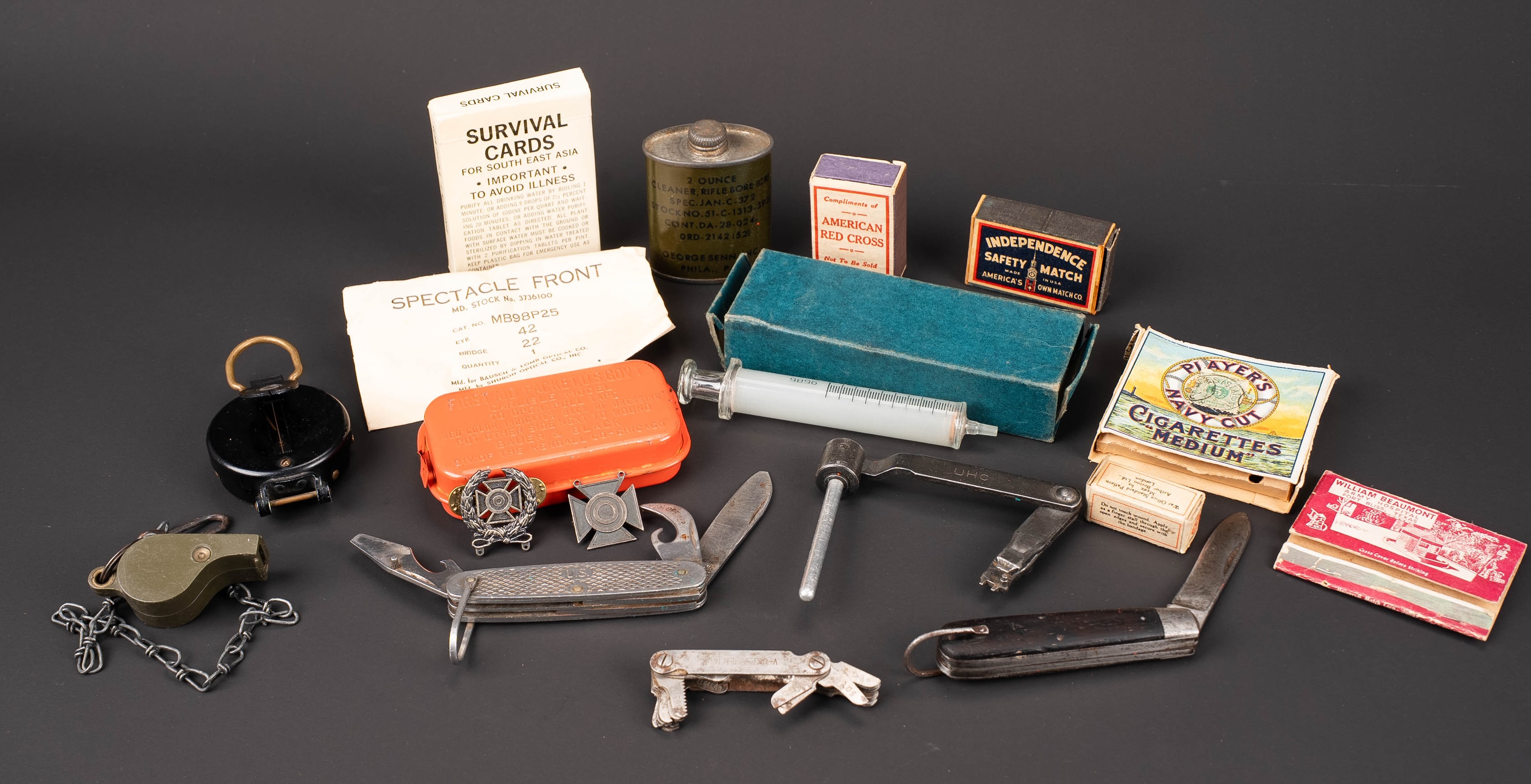 Petits Équipements US. US Army equipment. — photo 1
