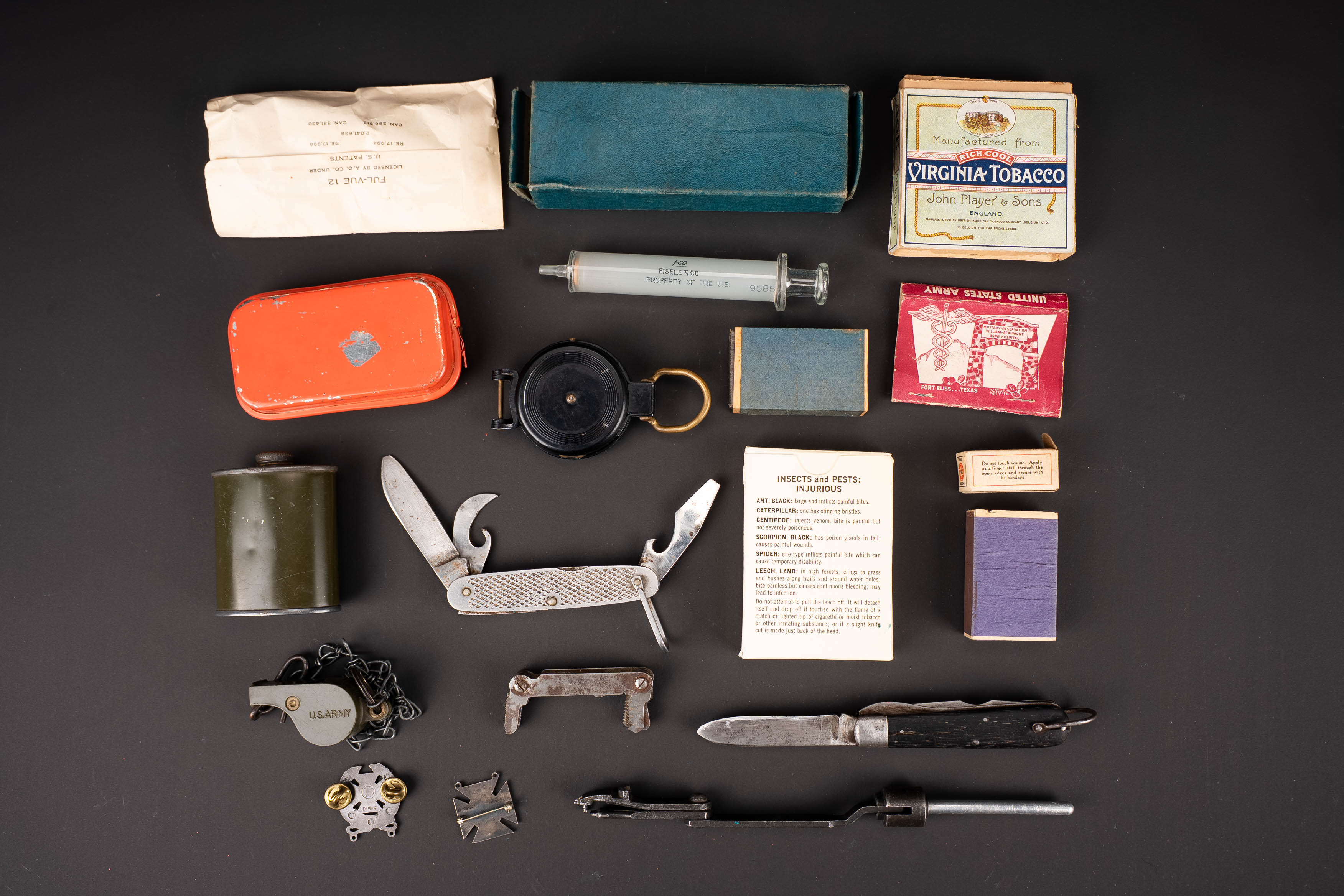 Petits Équipements US. US Army equipment. — photo 10
