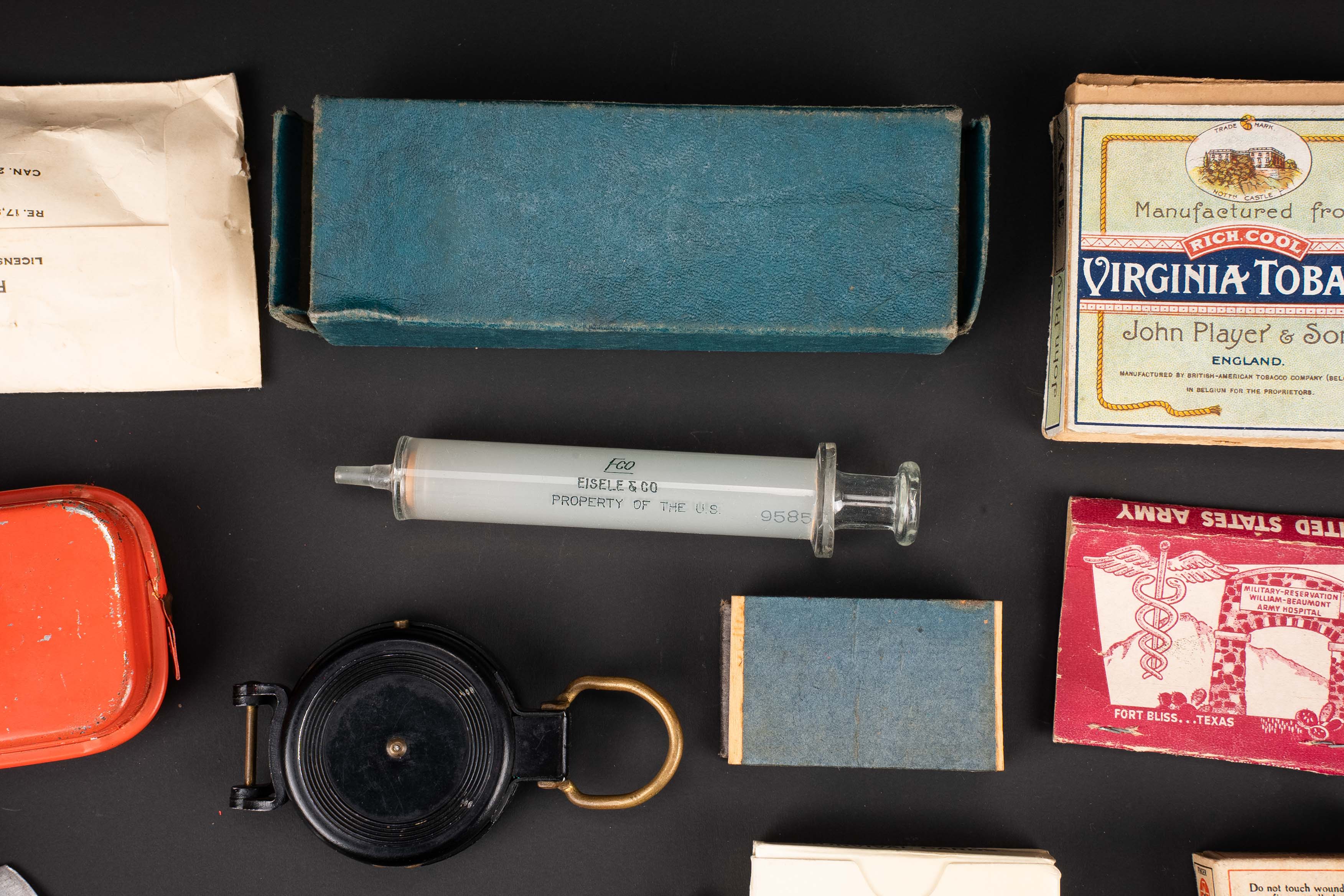 Petits Équipements US. US Army equipment. — photo 12