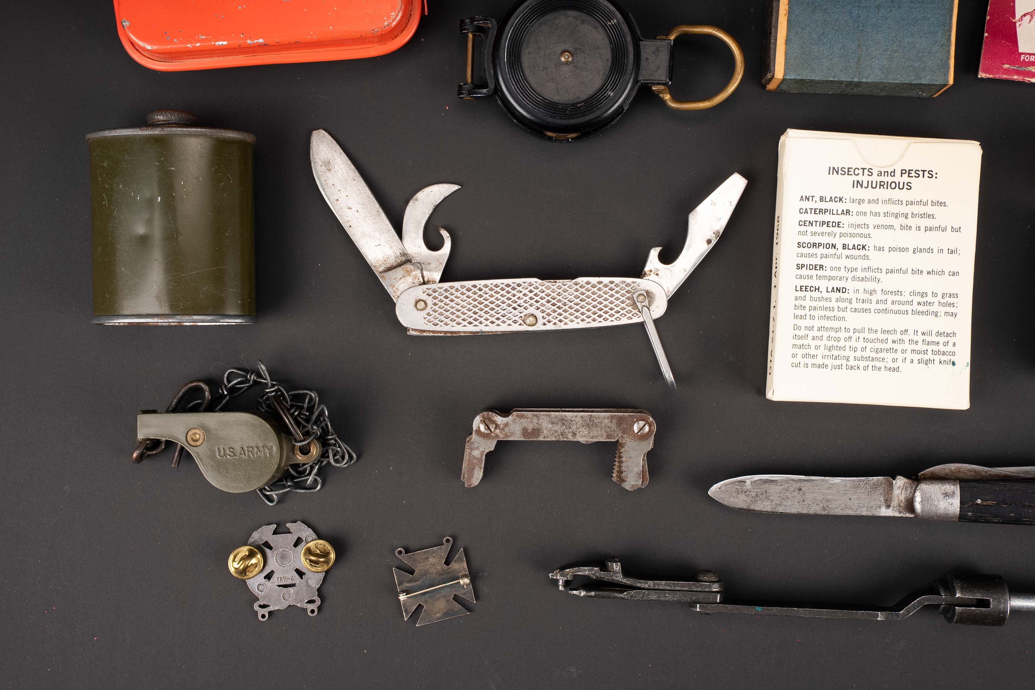 Petits Équipements US. US Army equipment. — photo 15
