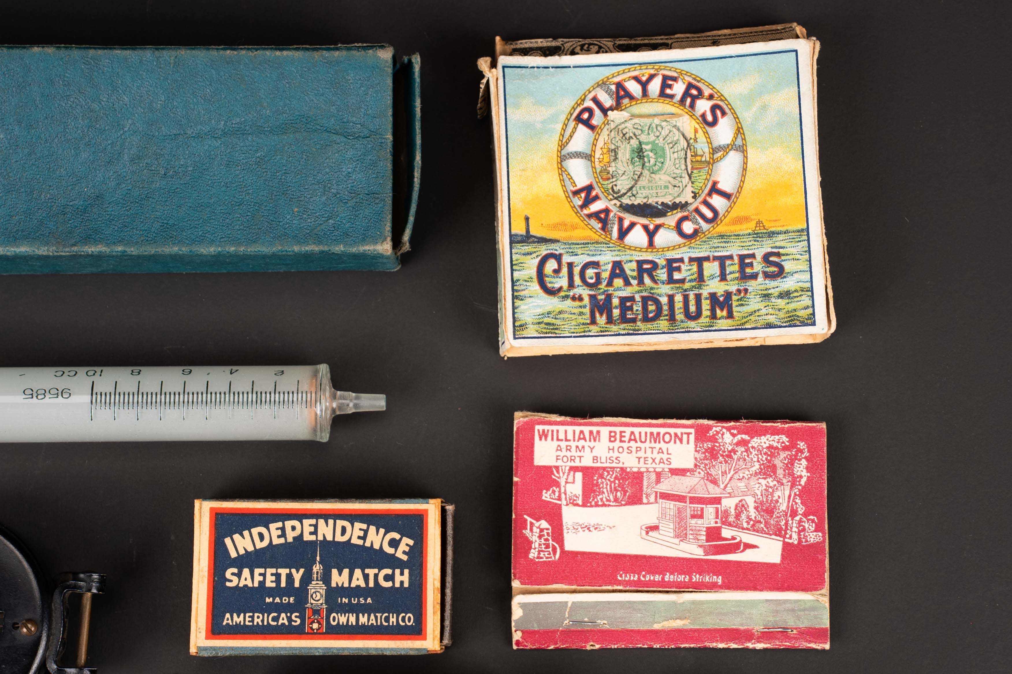 Petits Équipements US. US Army equipment. — photo 5