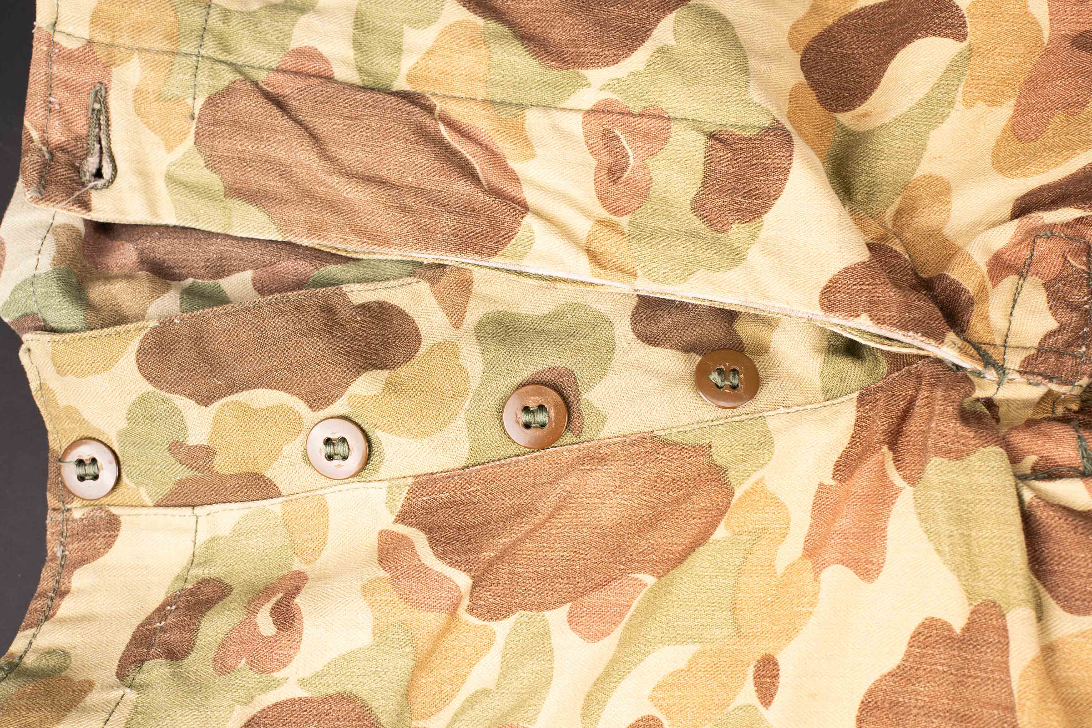 Pantalon HBT 43 camouflé. US HBT 43 camouflaged trousers. — photo 3