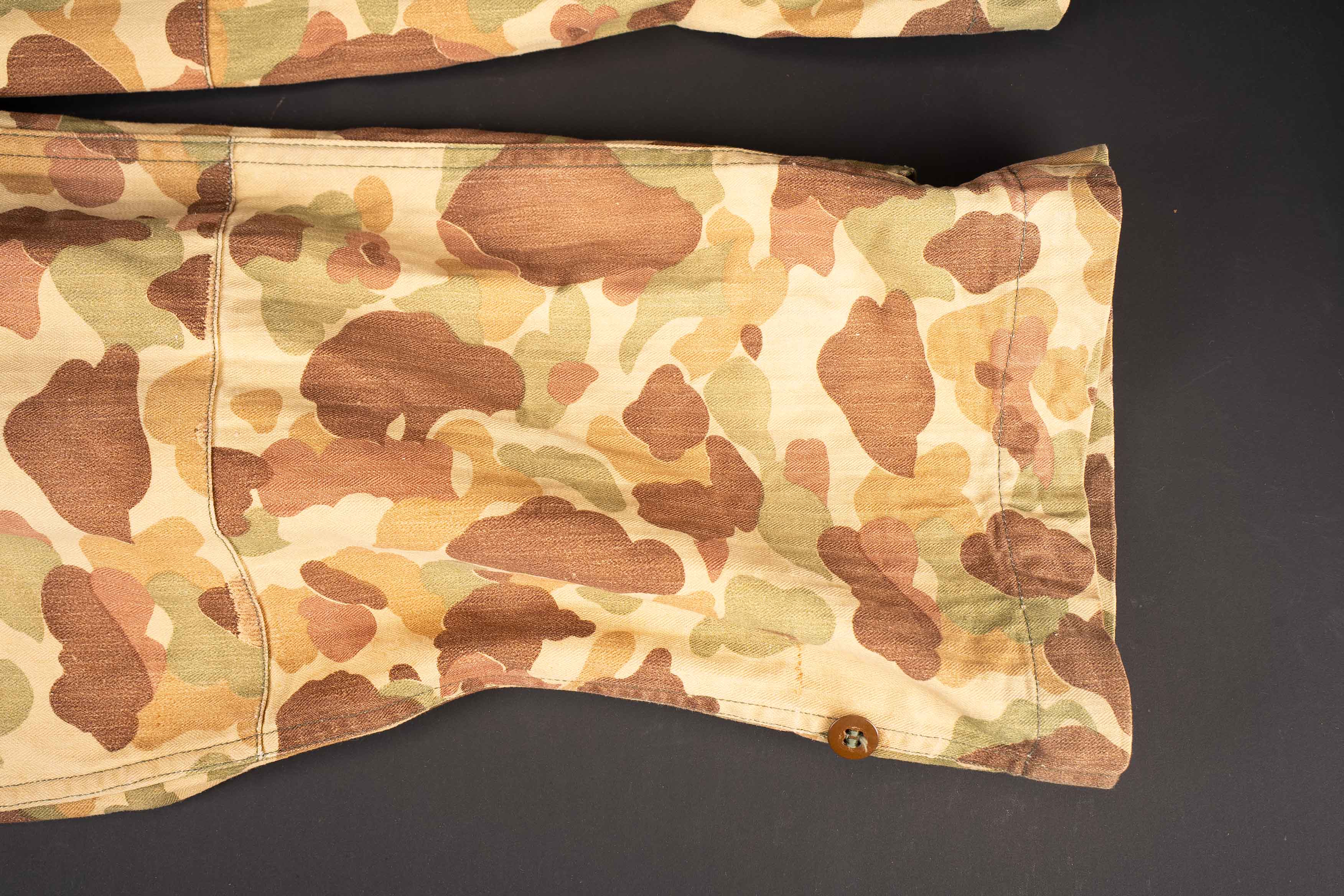 Pantalon HBT 43 camouflé. US HBT 43 camouflaged trousers. — photo 4