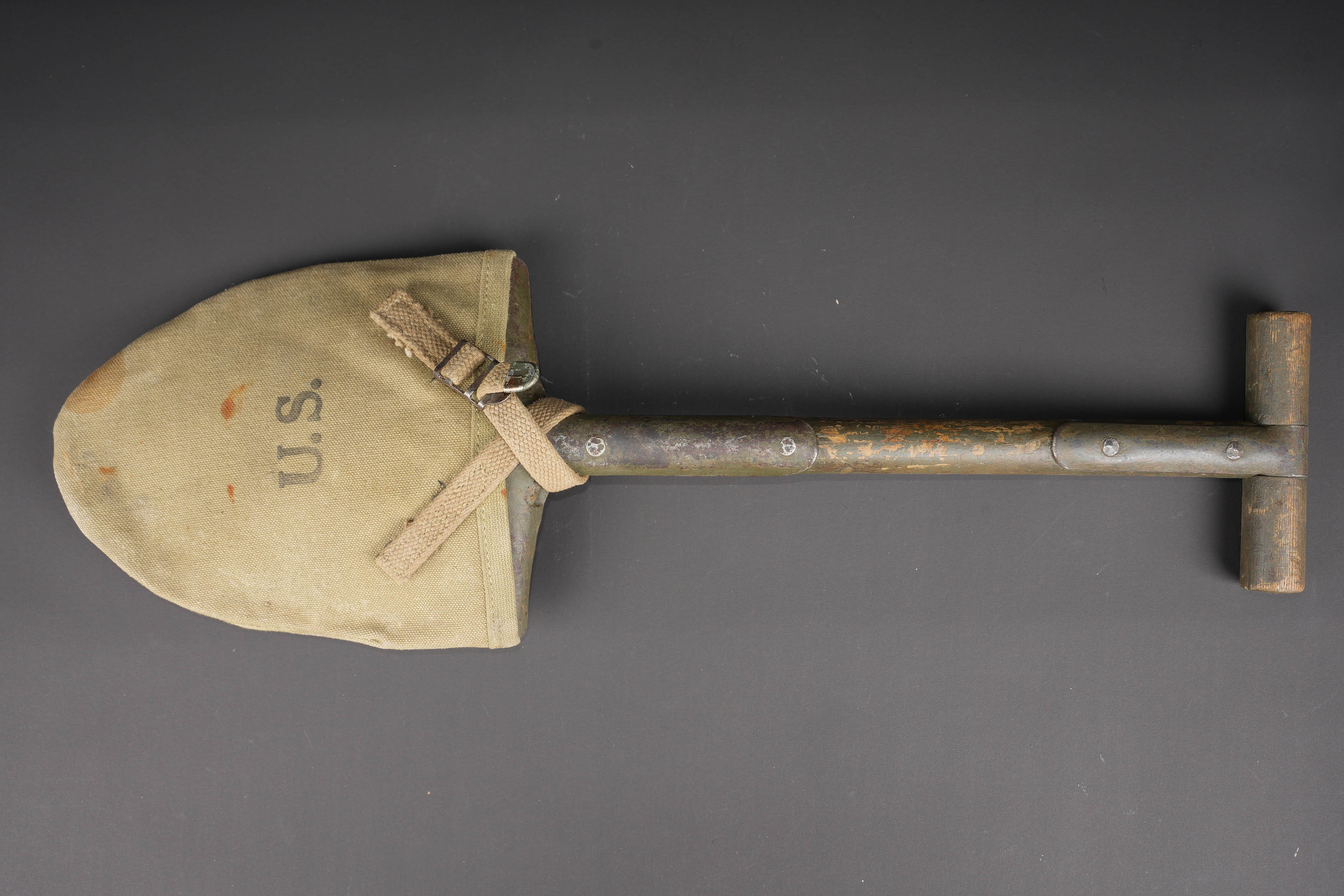 Pelle en T US. US Army T-handled shovel — photo 6