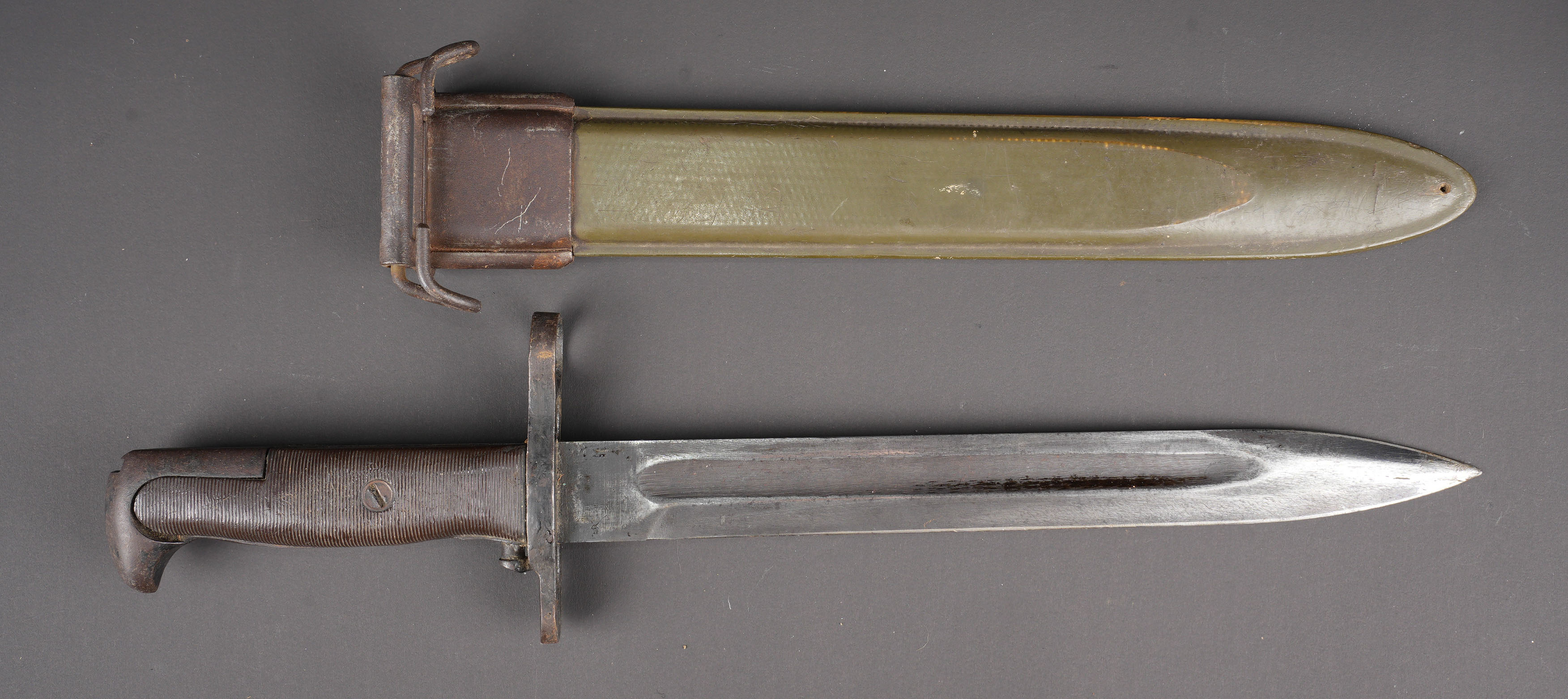Baïonnette courte Garand. US army M1 Garand bayonet. — photo 3