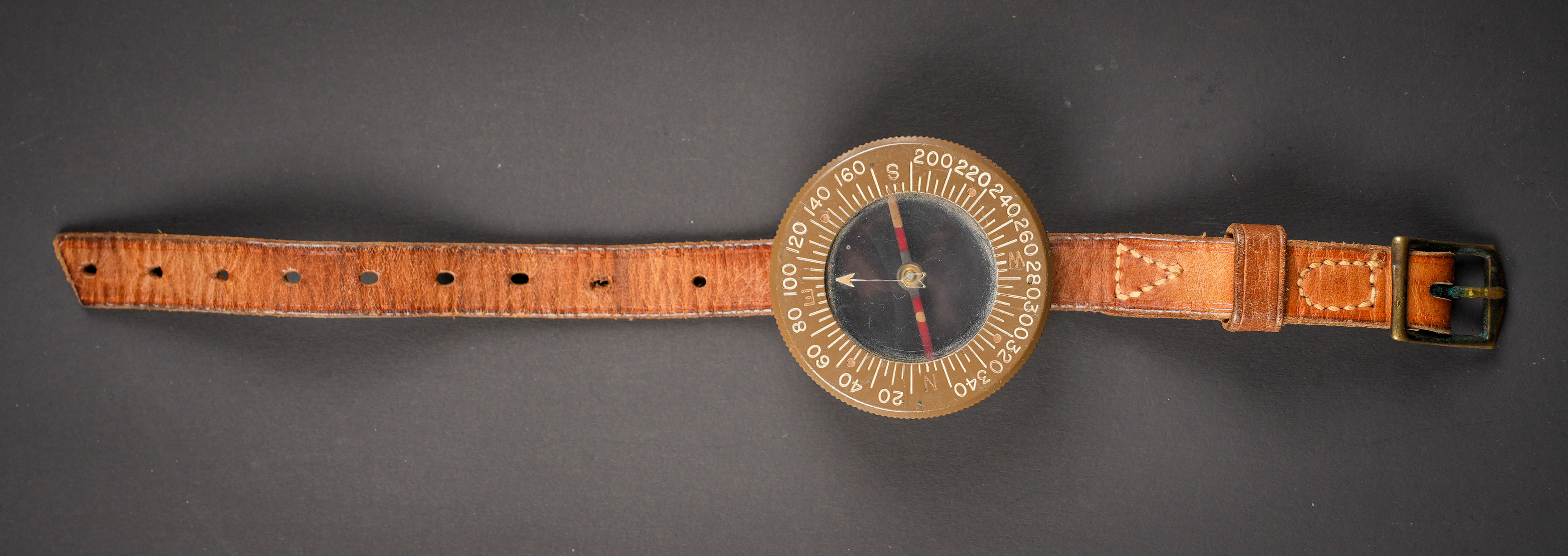 Boussole de poigné US. US wrist compass — photo 1
