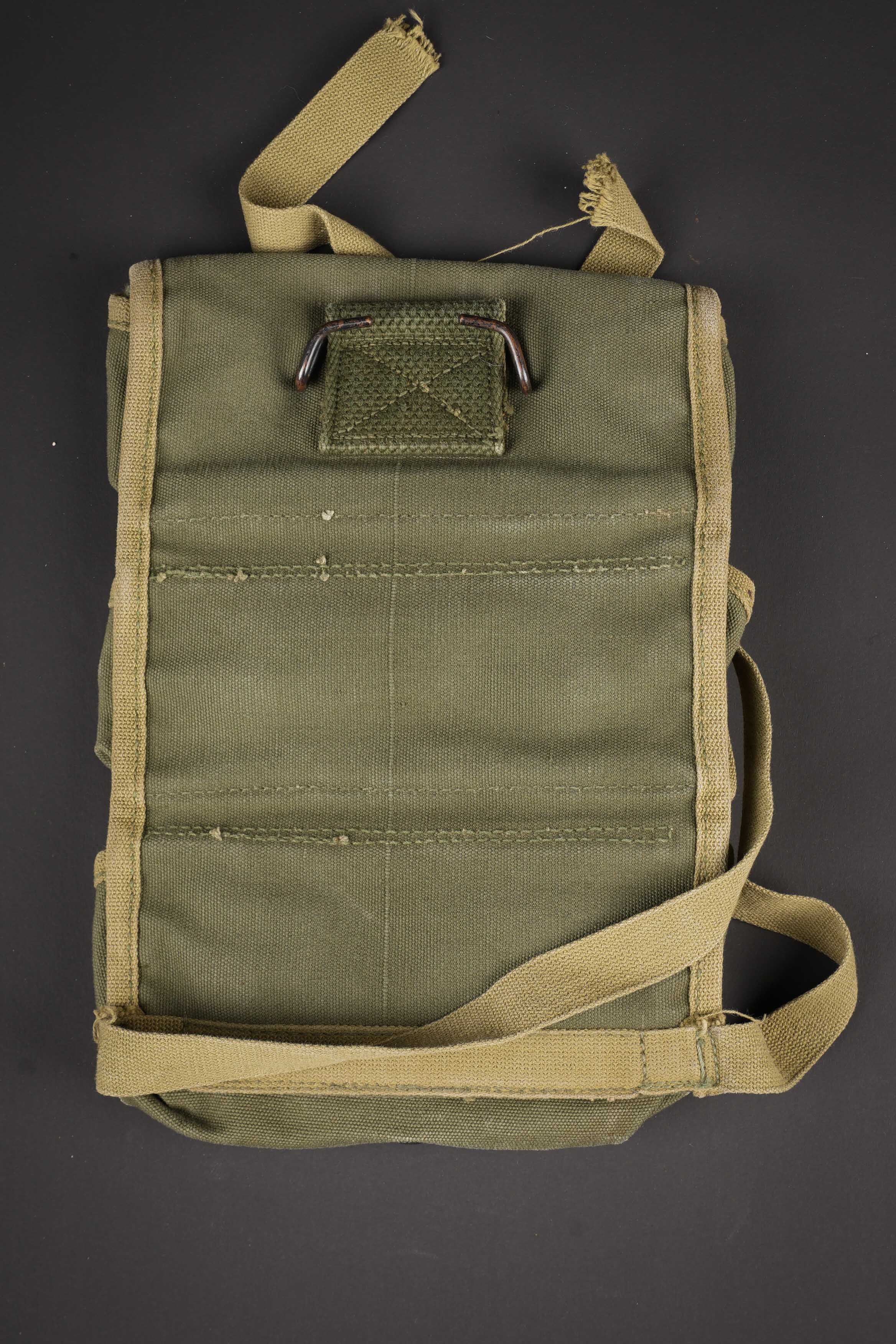 Housse porte grenade US. US grenade carrier cover — photo 5