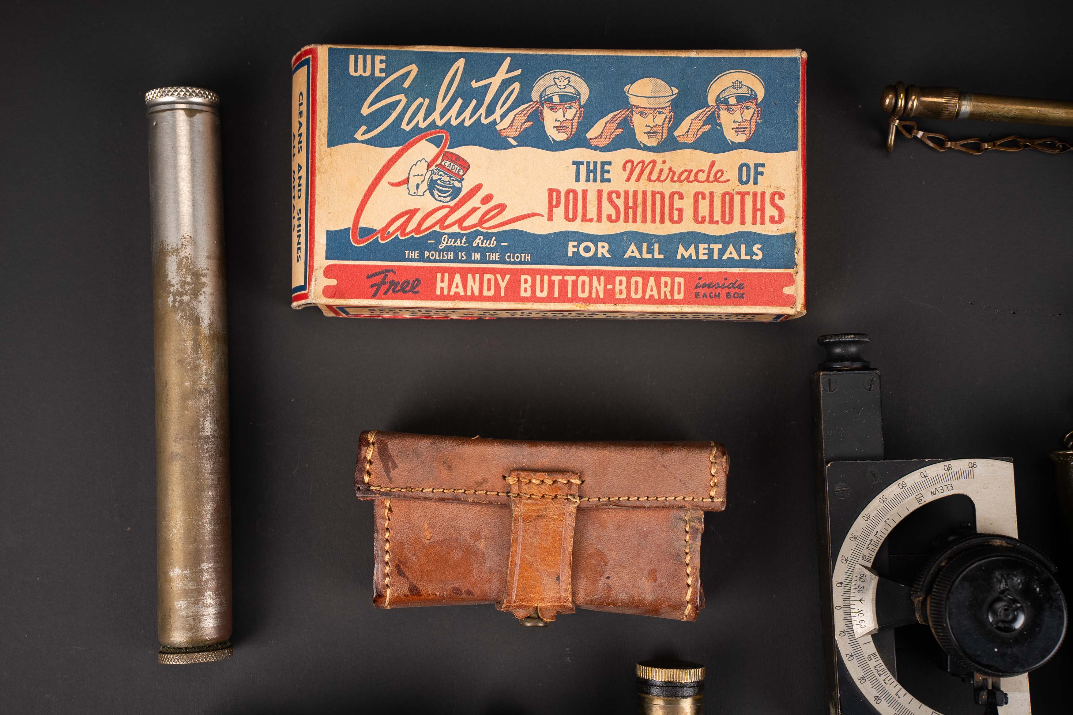Accessoires US et britannique. US and British accessories — photo 2