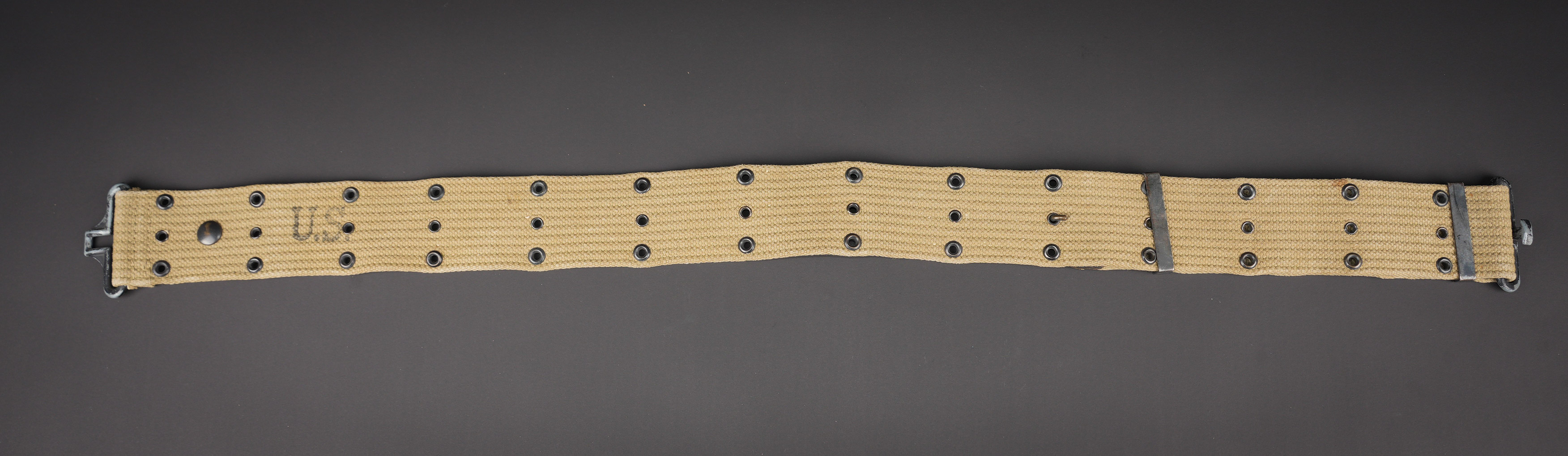 Ceinturon M-36. US Army M-36 belt. — photo 1