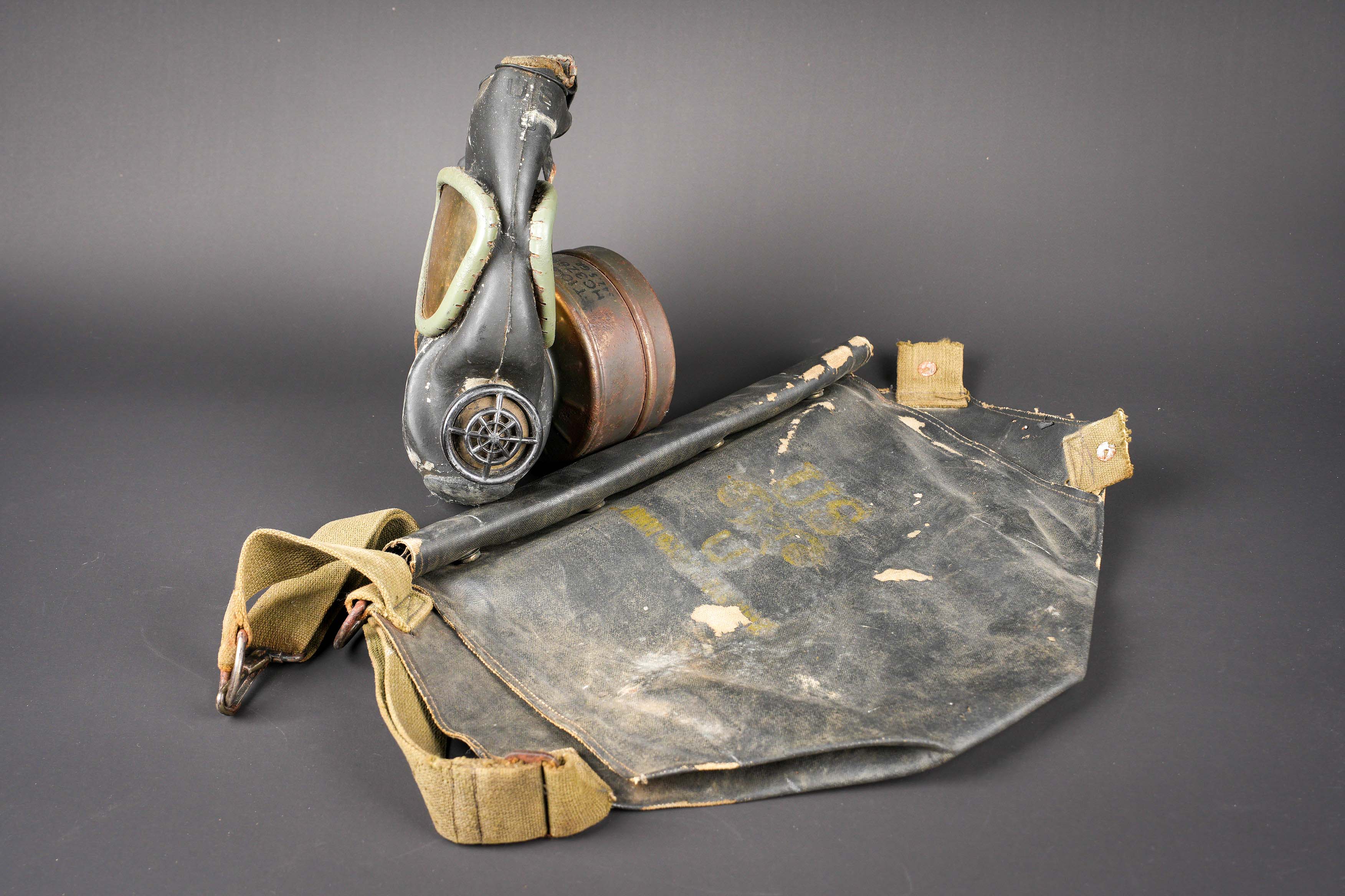 Masque anti-gaz d'assaut US. US Army assault gas mask. — photo 1