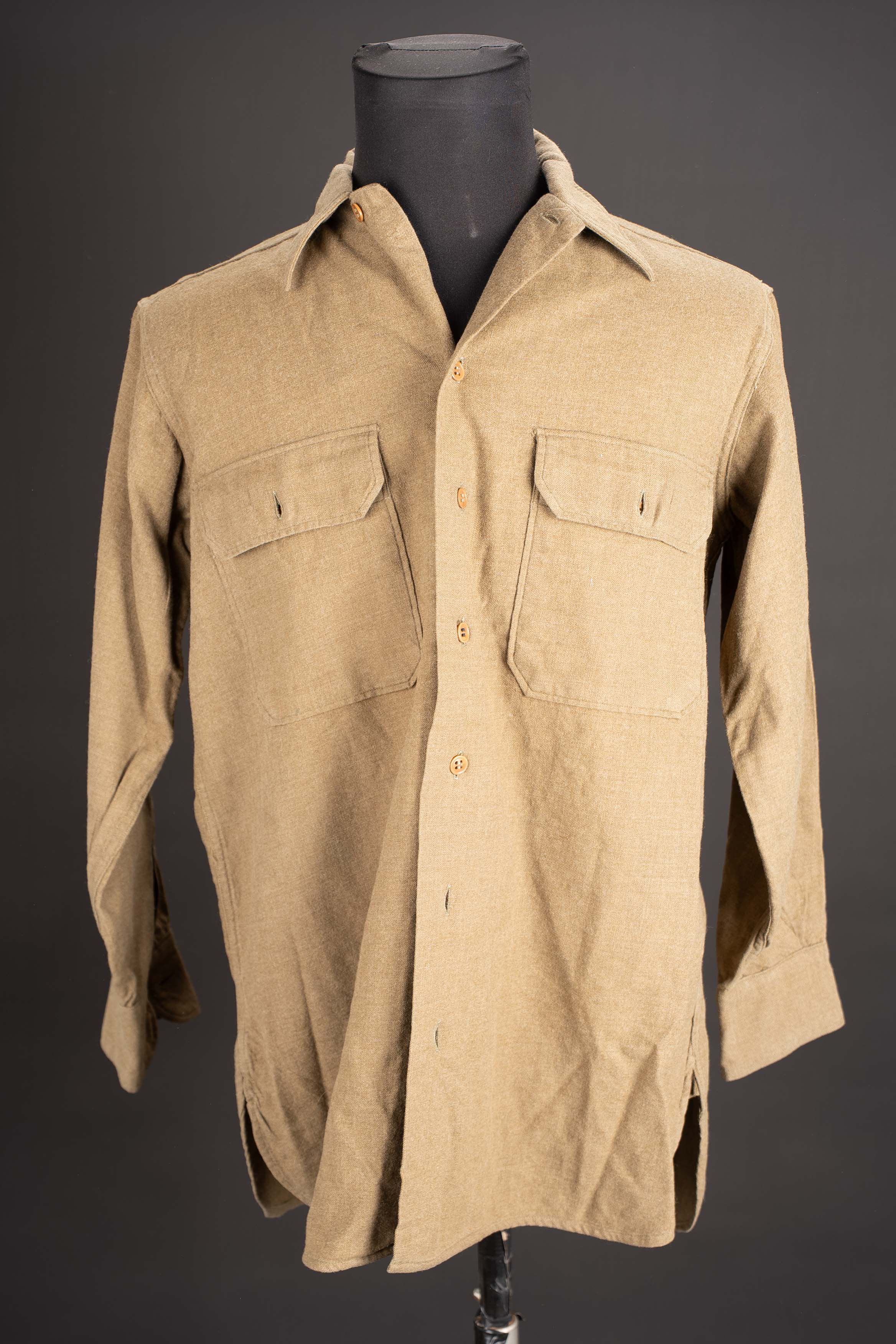 Chemise moutarde US. US Army mustard shirt. — photo 3