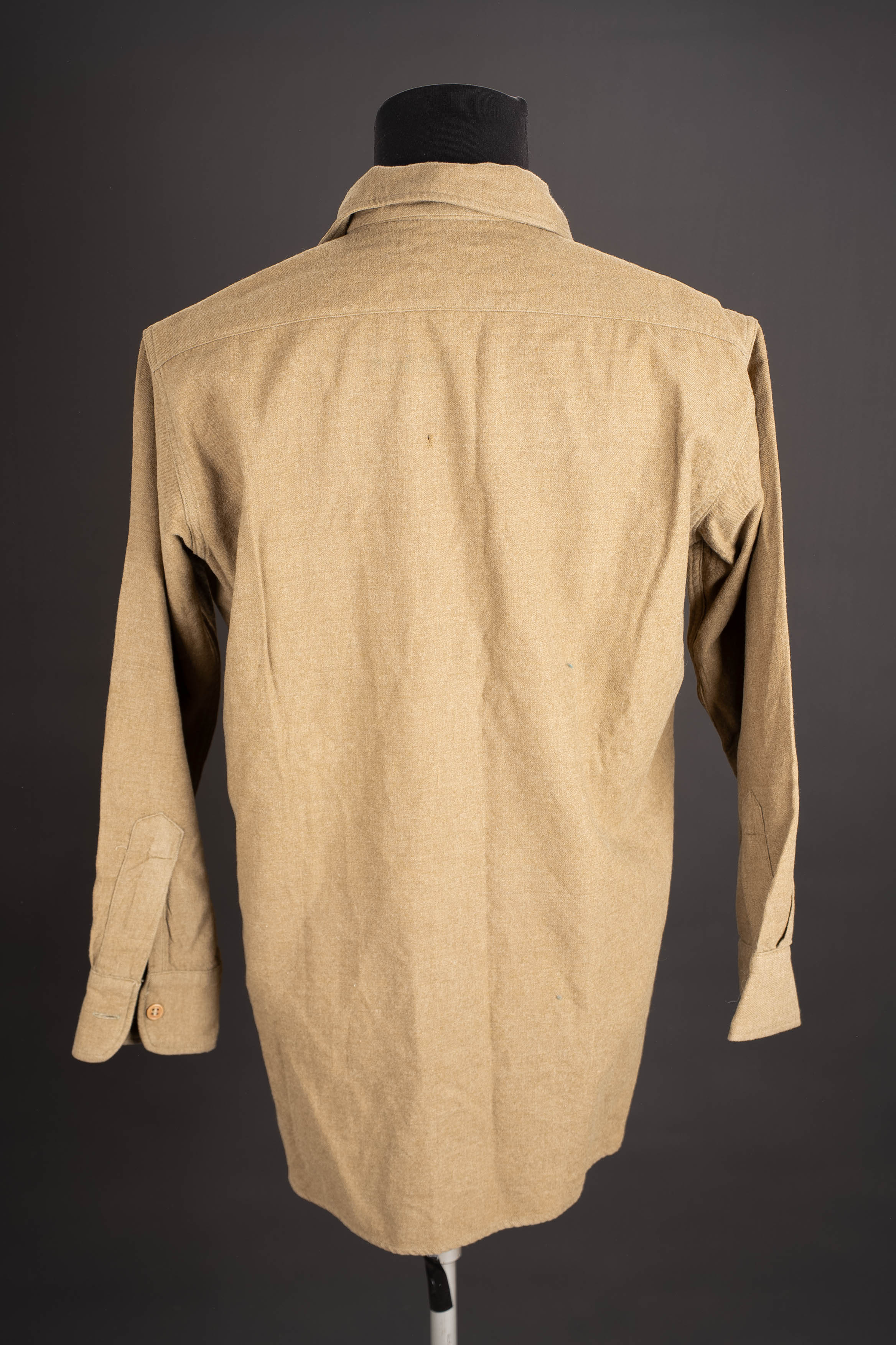 Chemise moutarde US. US Army mustard shirt. — photo 5