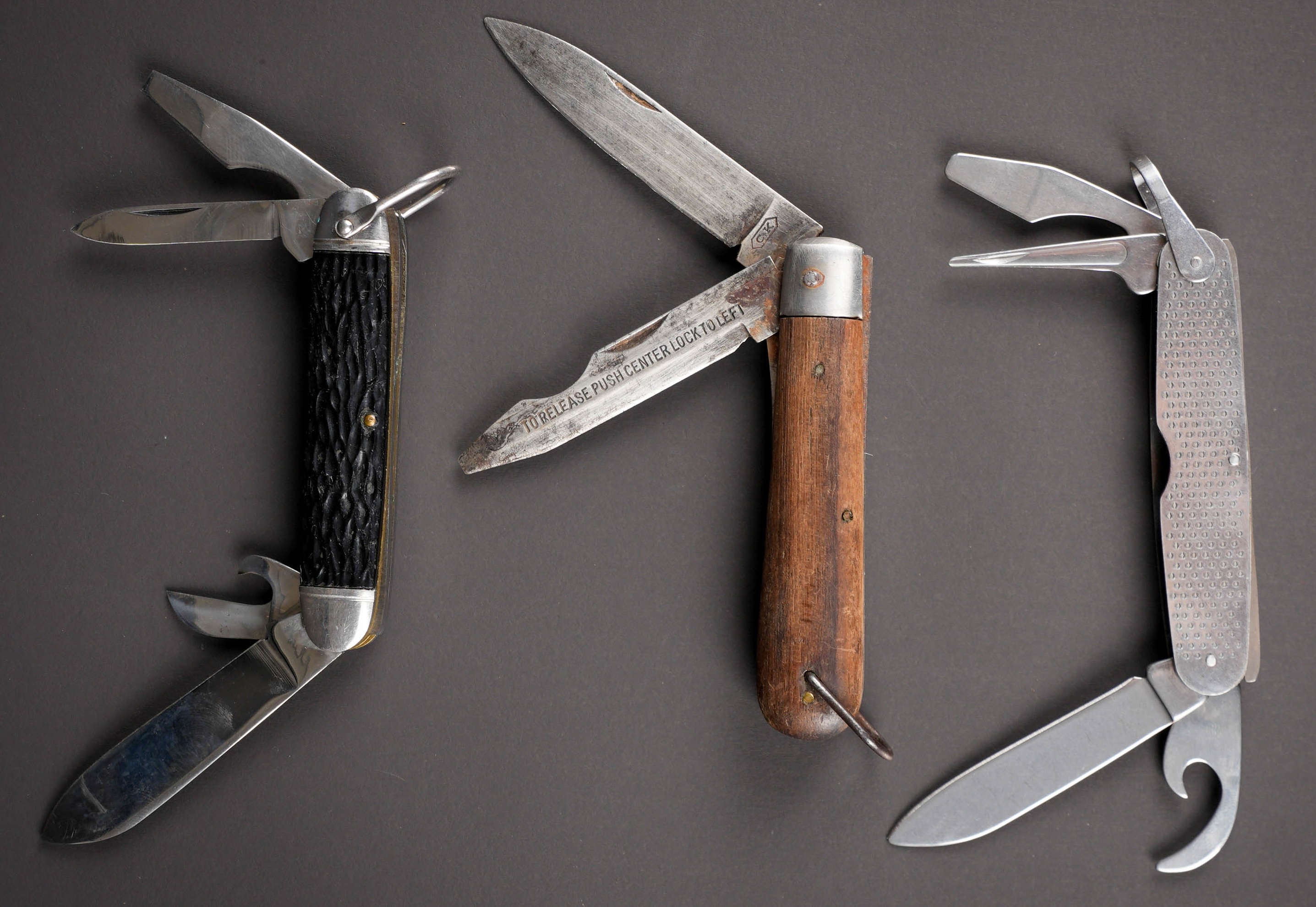 Canifs US. US Army pocket knives. — photo 1