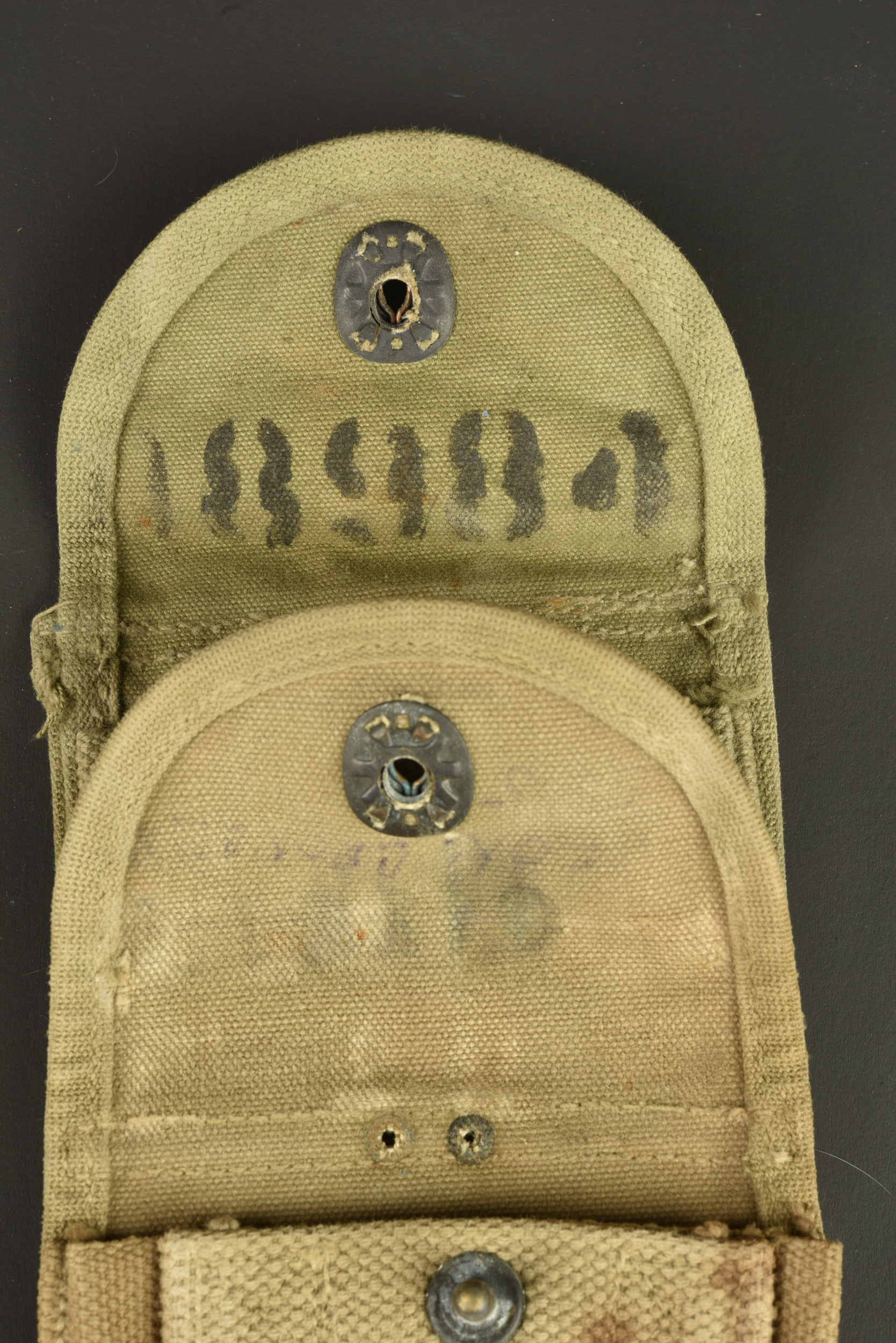 Pochettes pour chargeurs de Carabine USM1. USM1 carbine magazine pouches. — photo 3