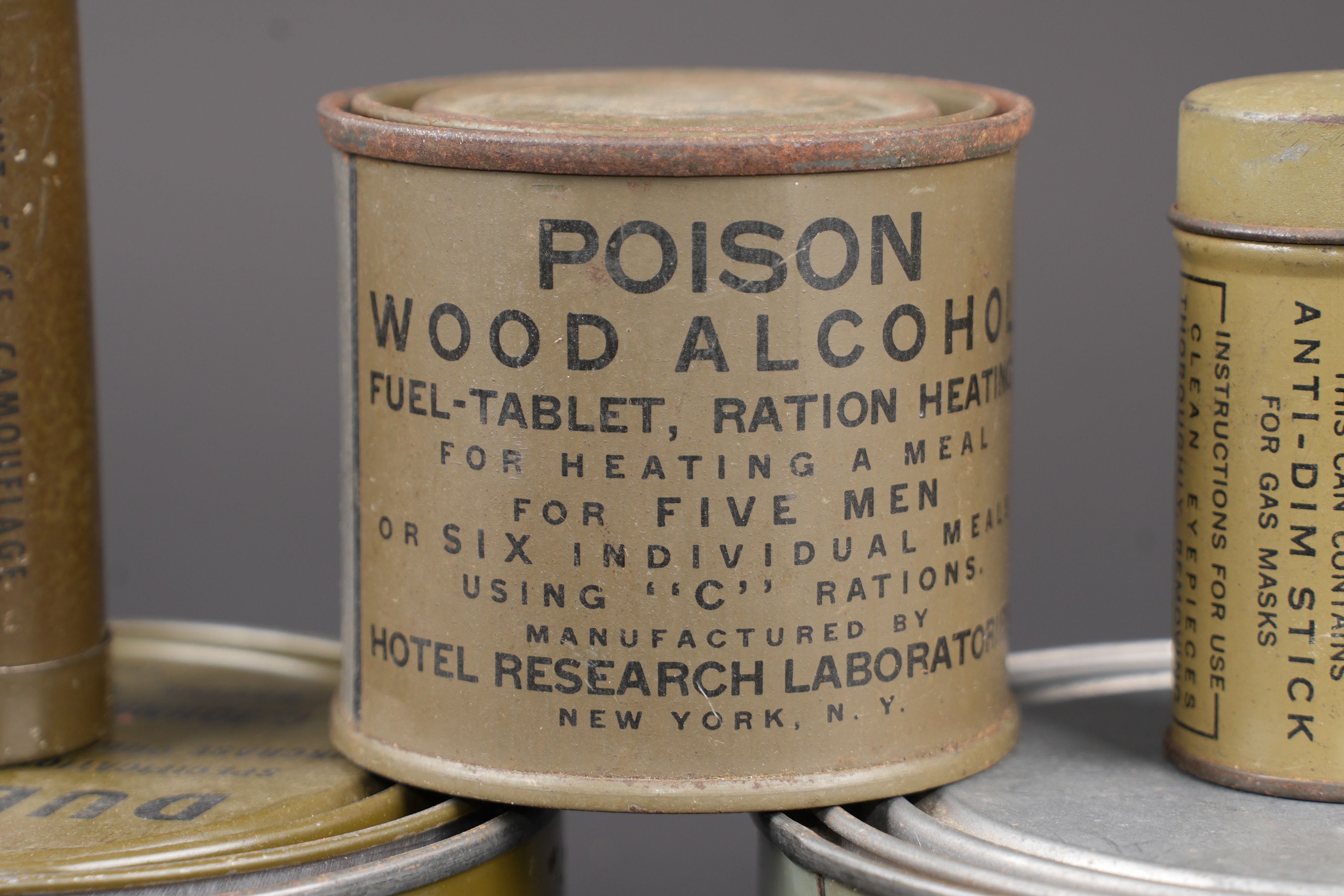 Boites d'alcohol US. US alcohol tins. — photo 10