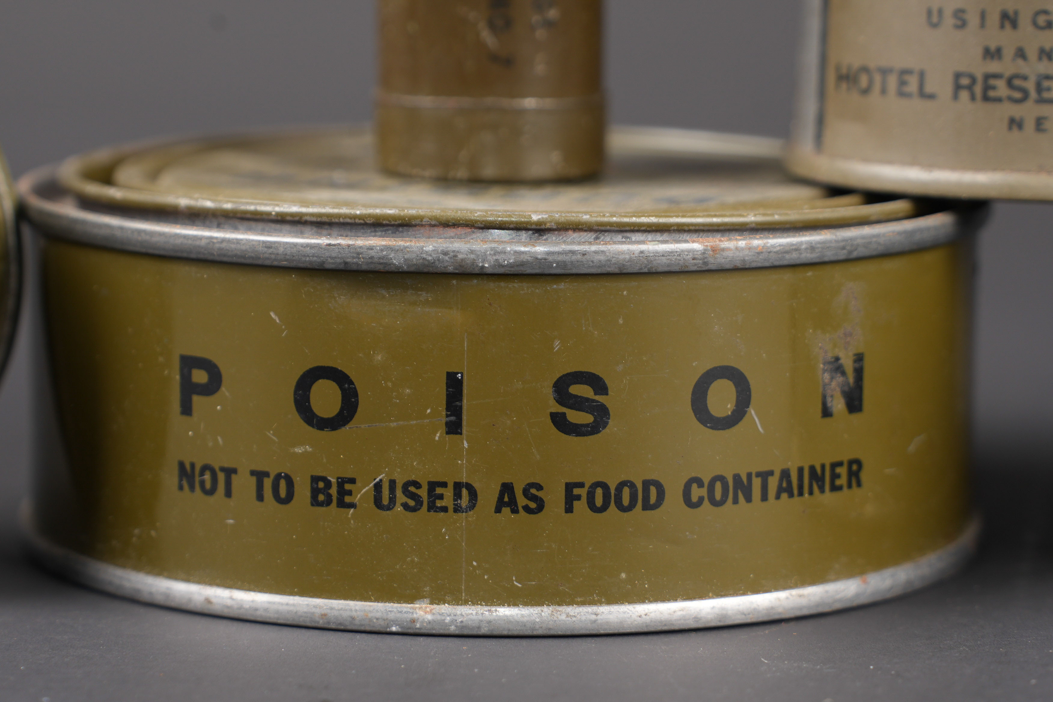Boites d'alcohol US. US alcohol tins. — photo 9