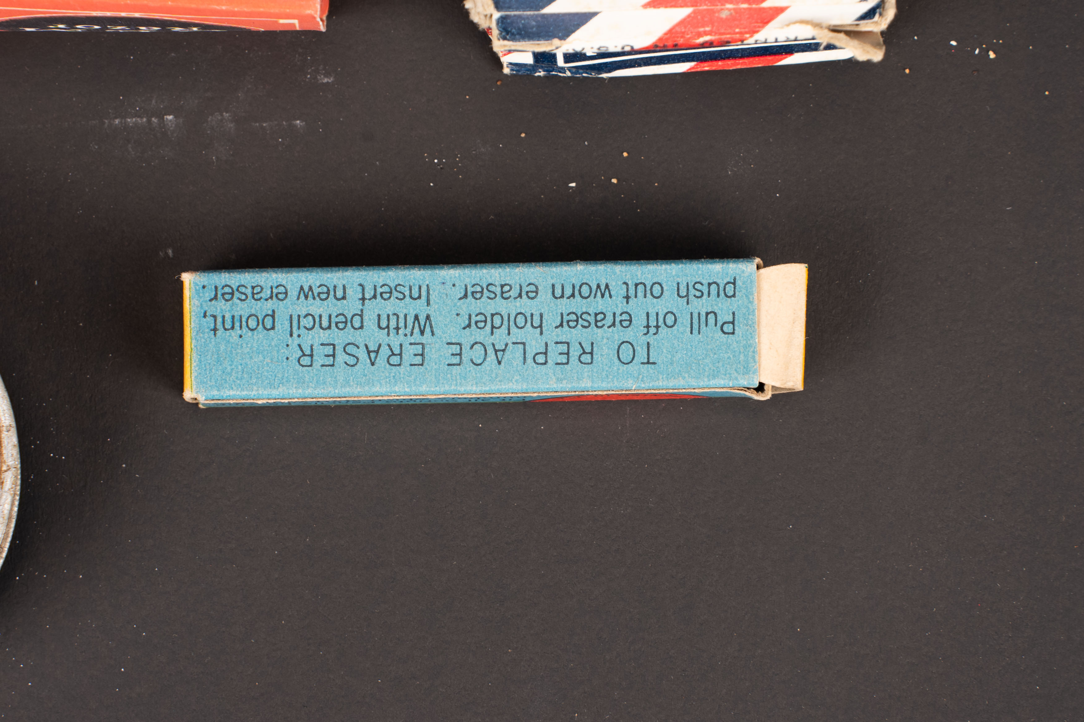 Accessoires de toilette US. US toiletry accessories. — photo 14