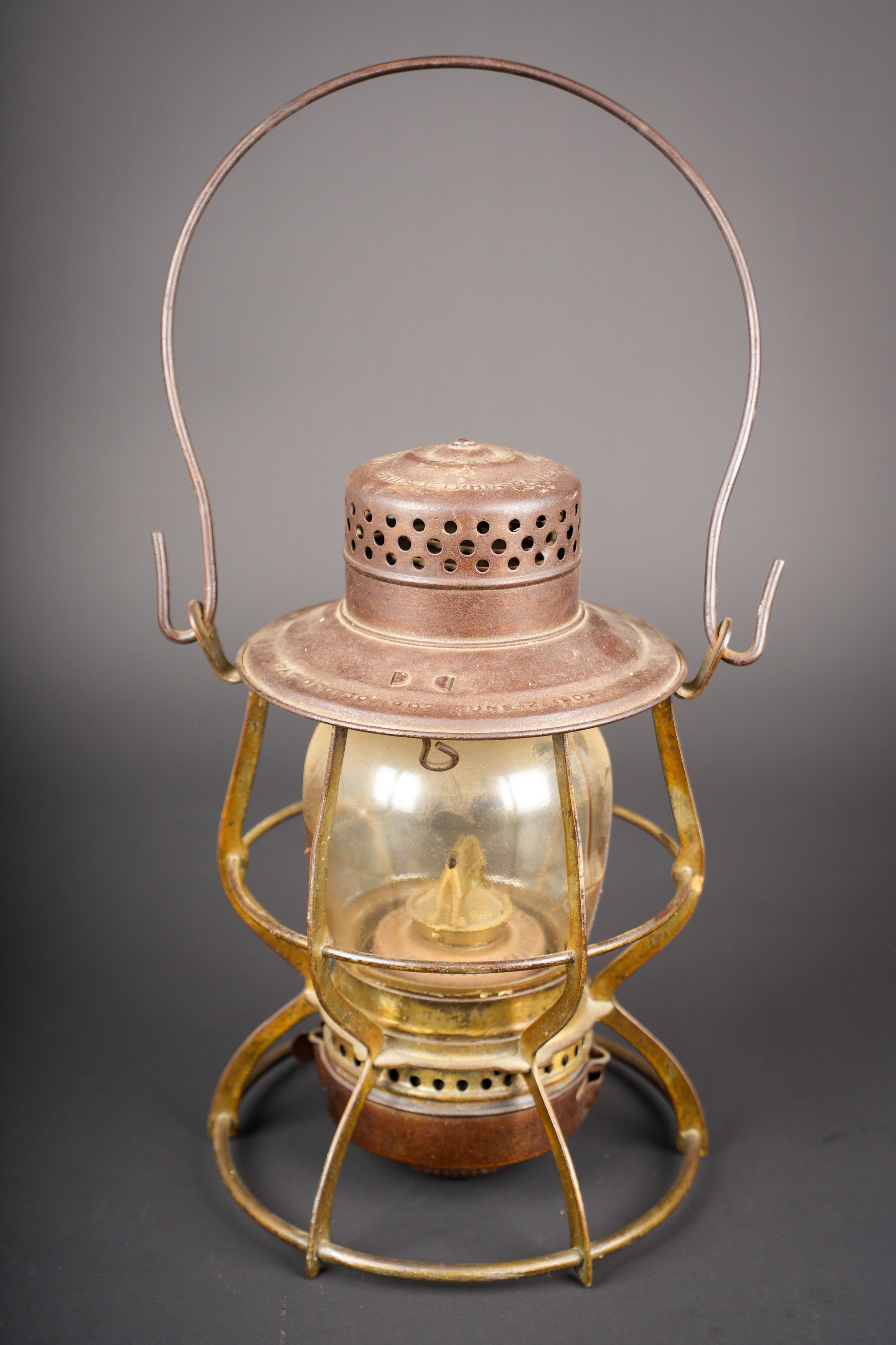 Lanterne à carbure US WWI. US WWI carbide lantern. — photo 2