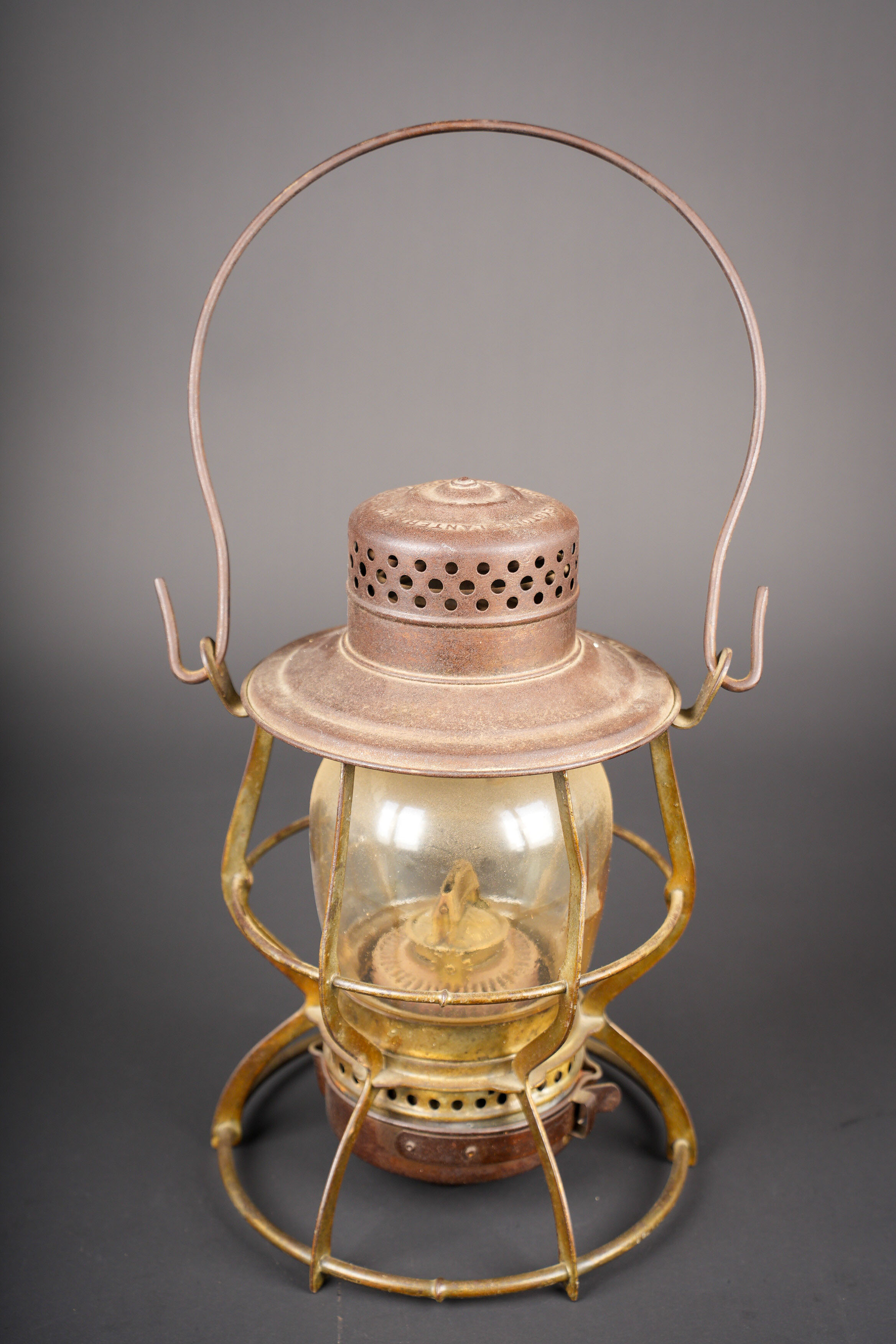 Lanterne à carbure US WWI. US WWI carbide lantern. — photo 4