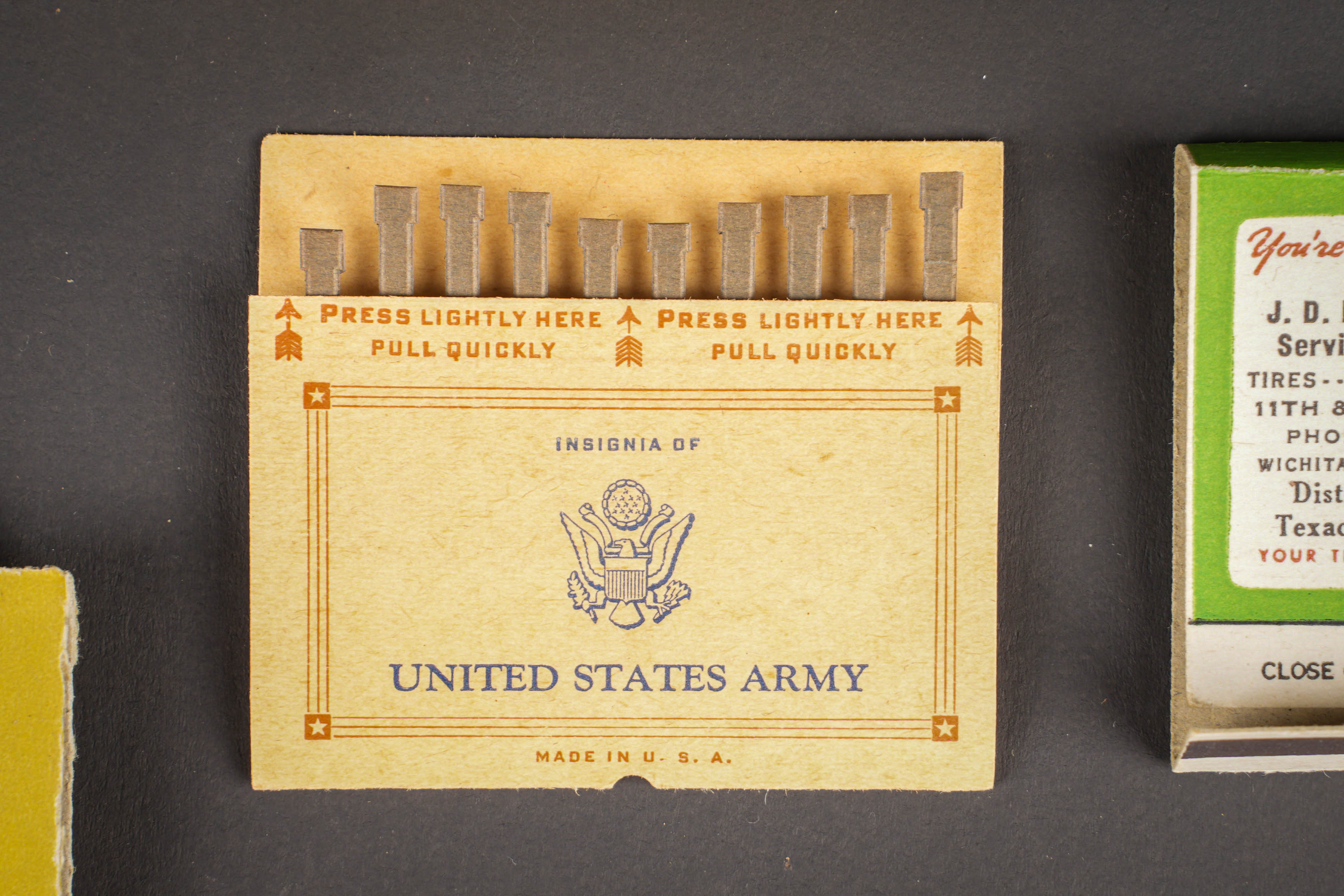 Accessoires du fumeur US. US Army smoker’s accessories. — photo 19