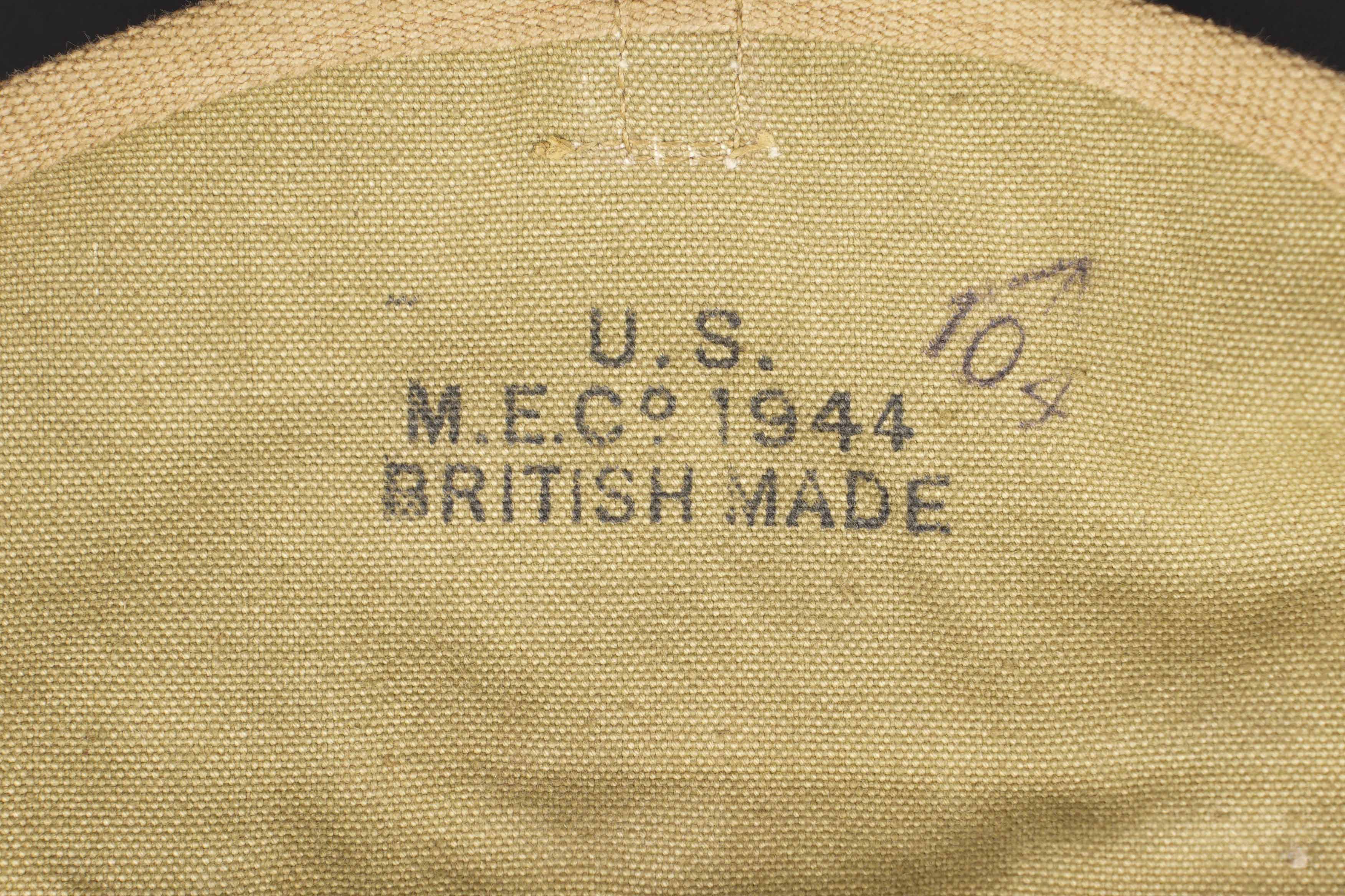 Housse pour gamelle et accessoires US. US Armymess kit cover and accessories. — photo 4