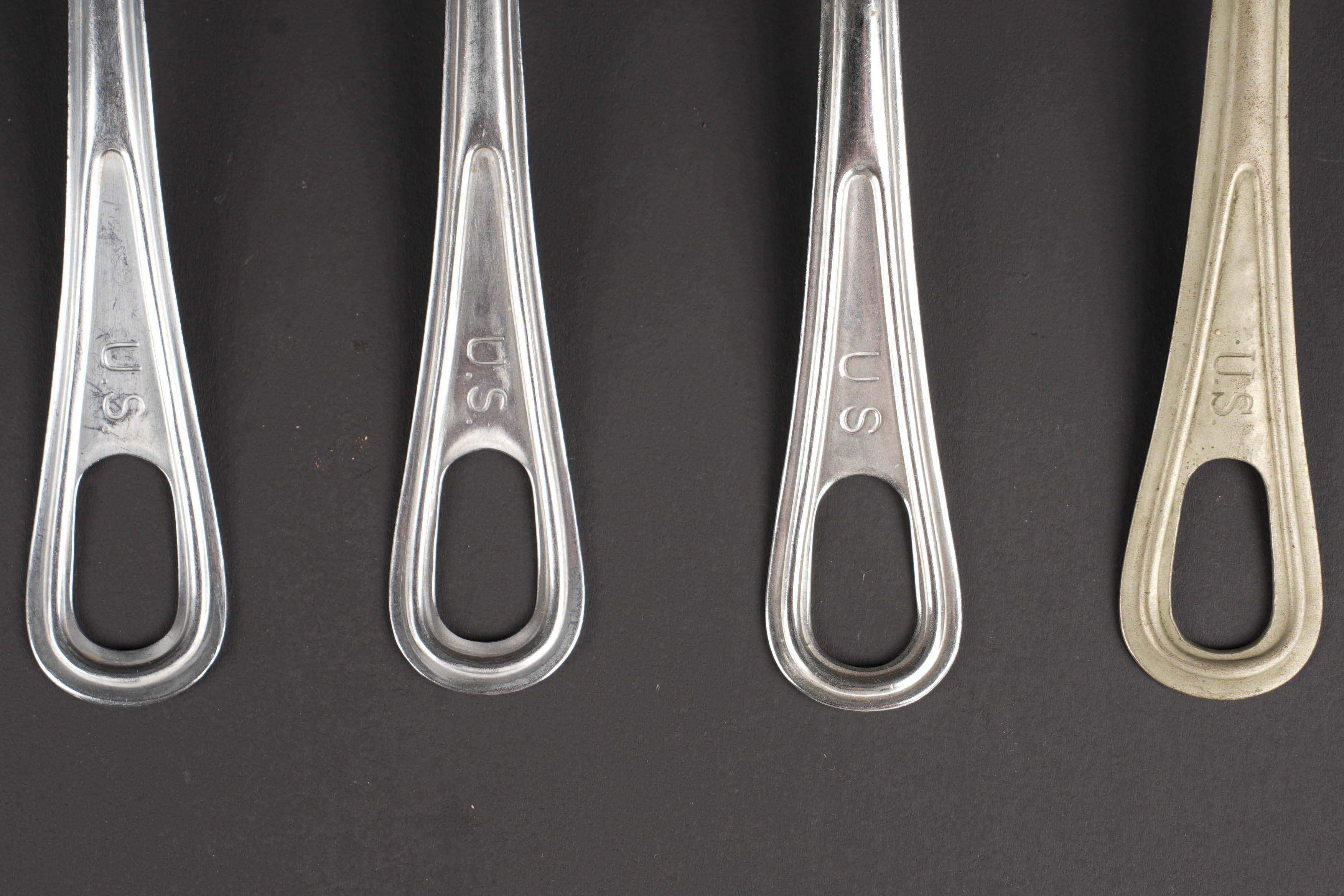 Cuillères US en boite. US Army spoons in box. — photo 5
