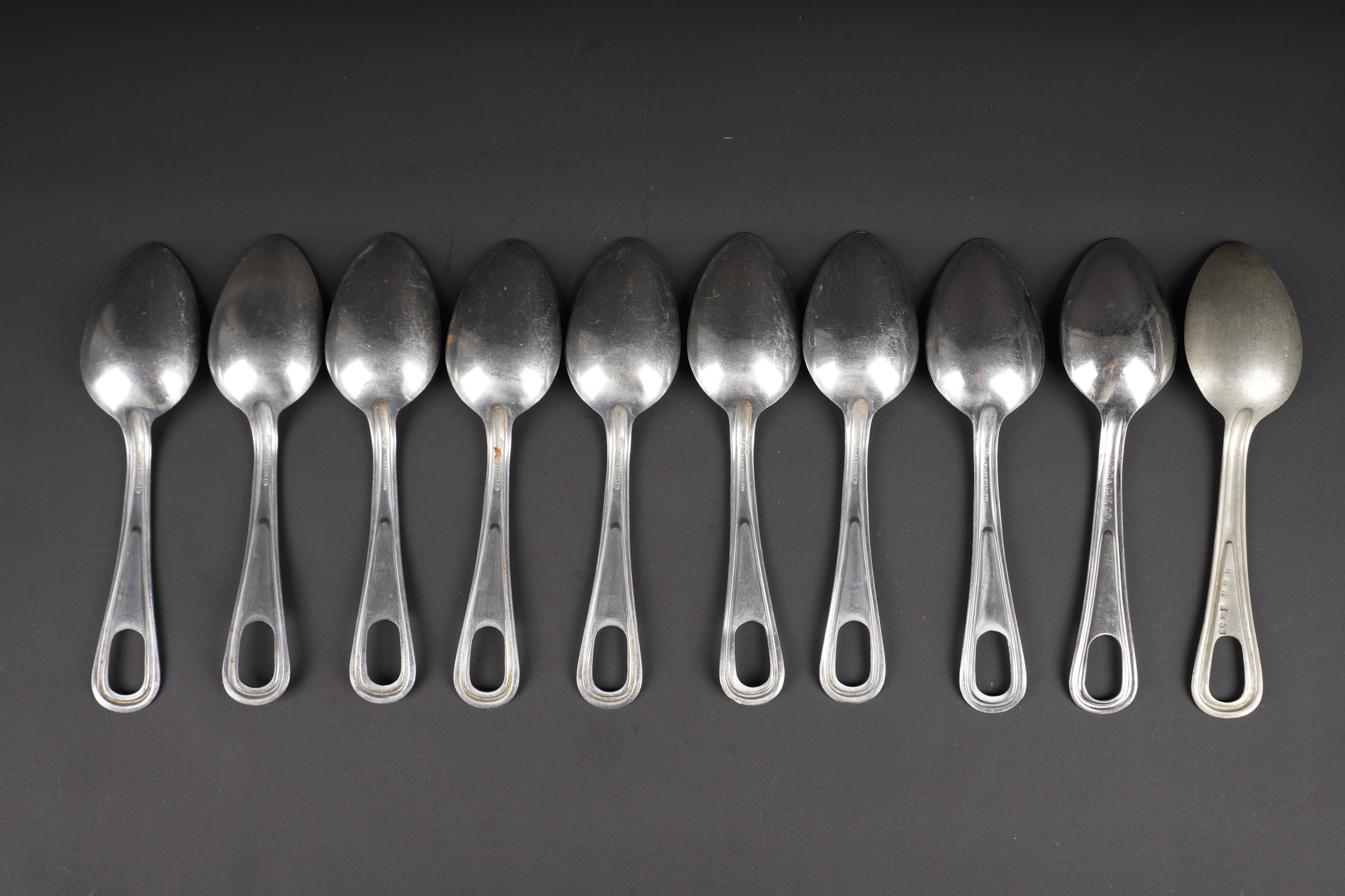 Cuillères US en boite. US Army spoons in box. — photo 6