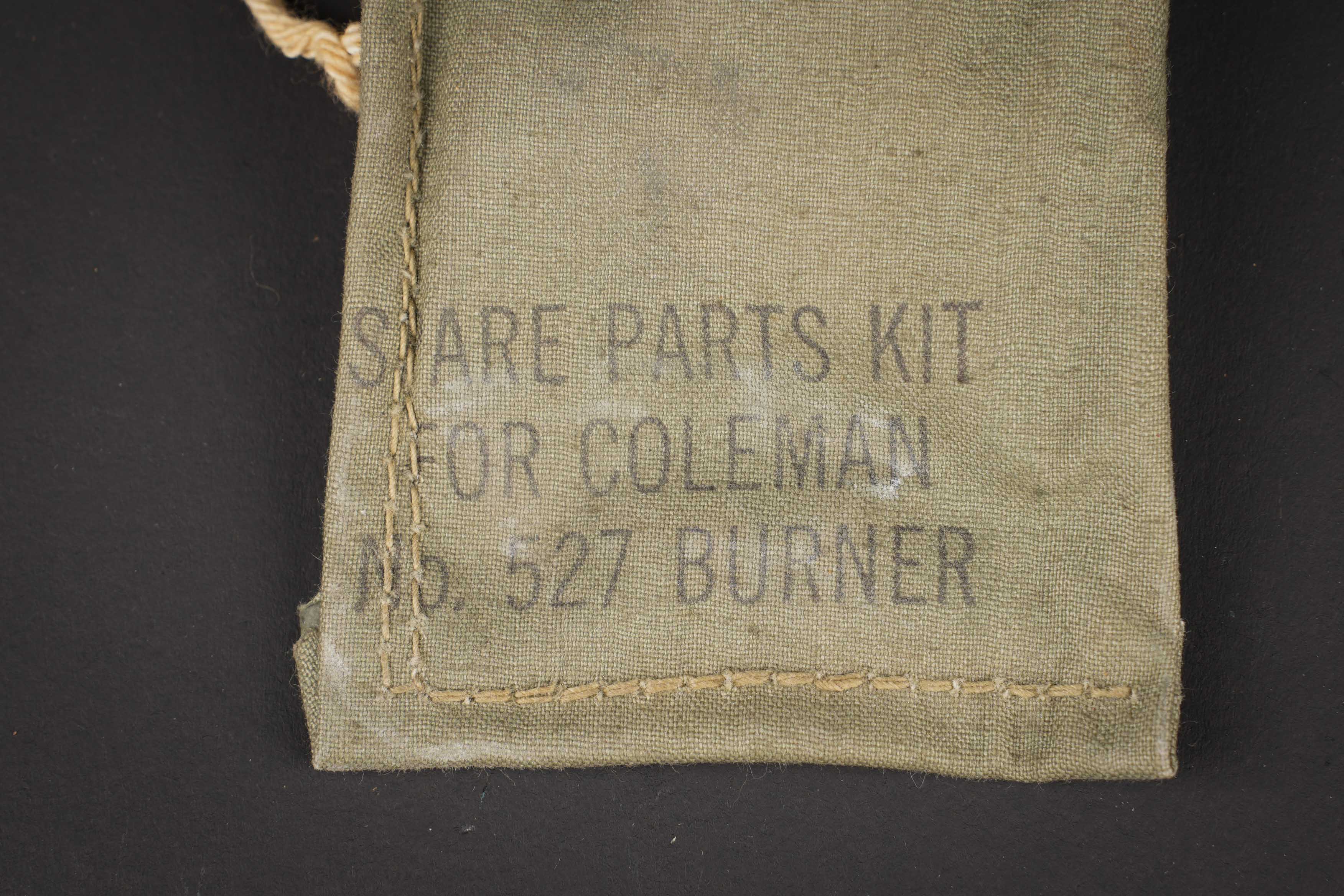Réchaud Coleman en boite. US Army Coleman stove in box. — photo 12