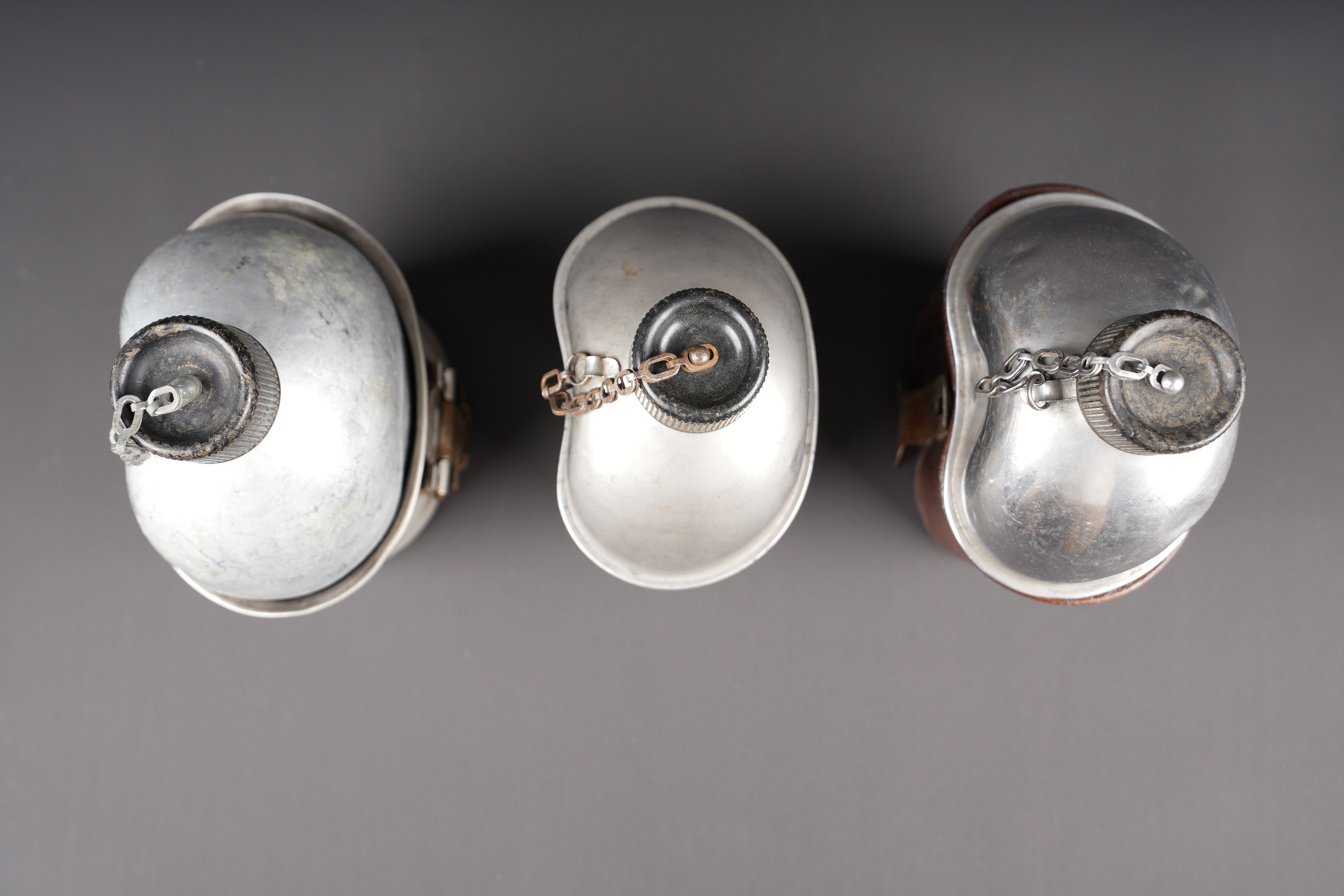 Gourdes US. US Army canteens. — photo 6