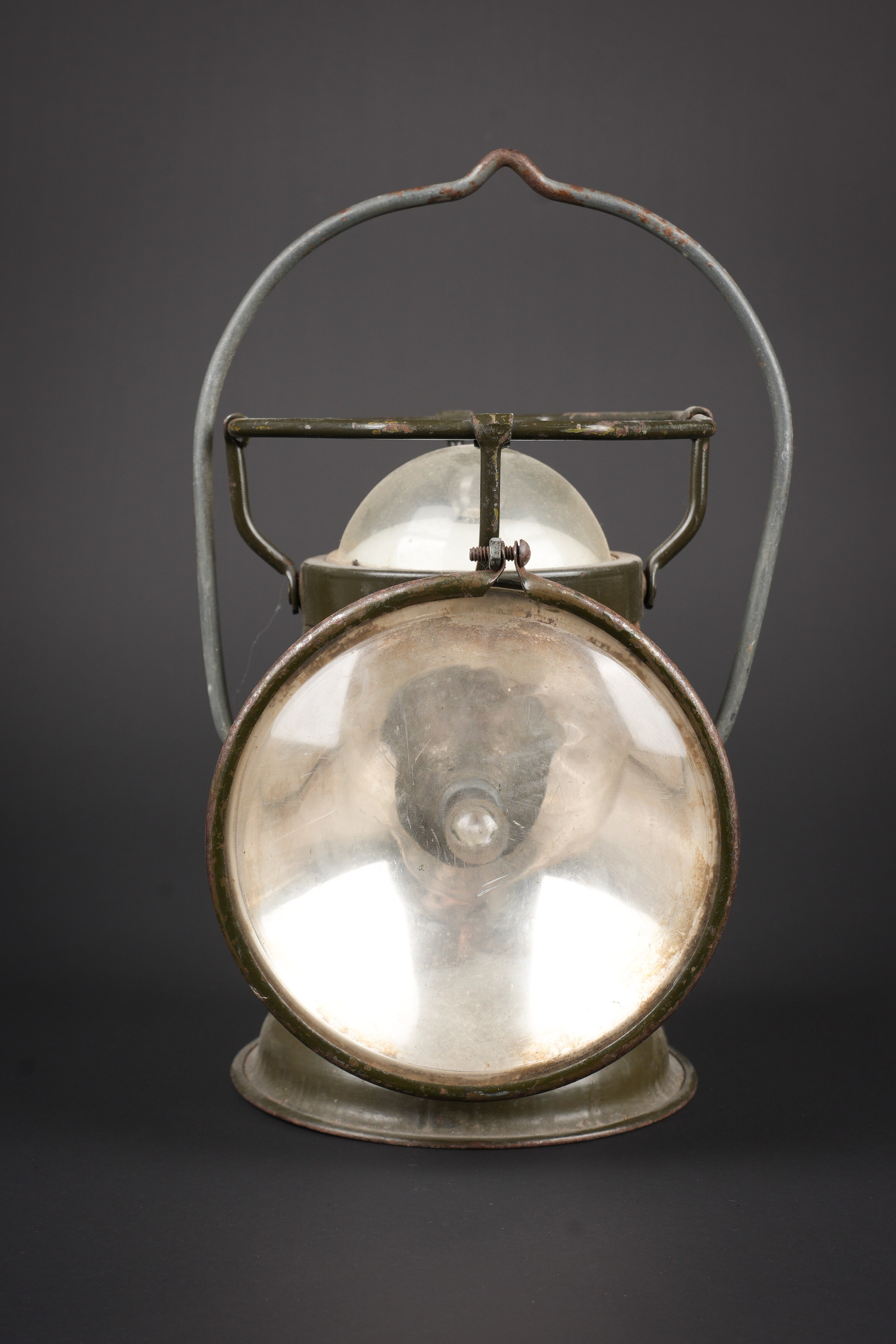 Lanterne américaine. US Army lantern. — photo 2
