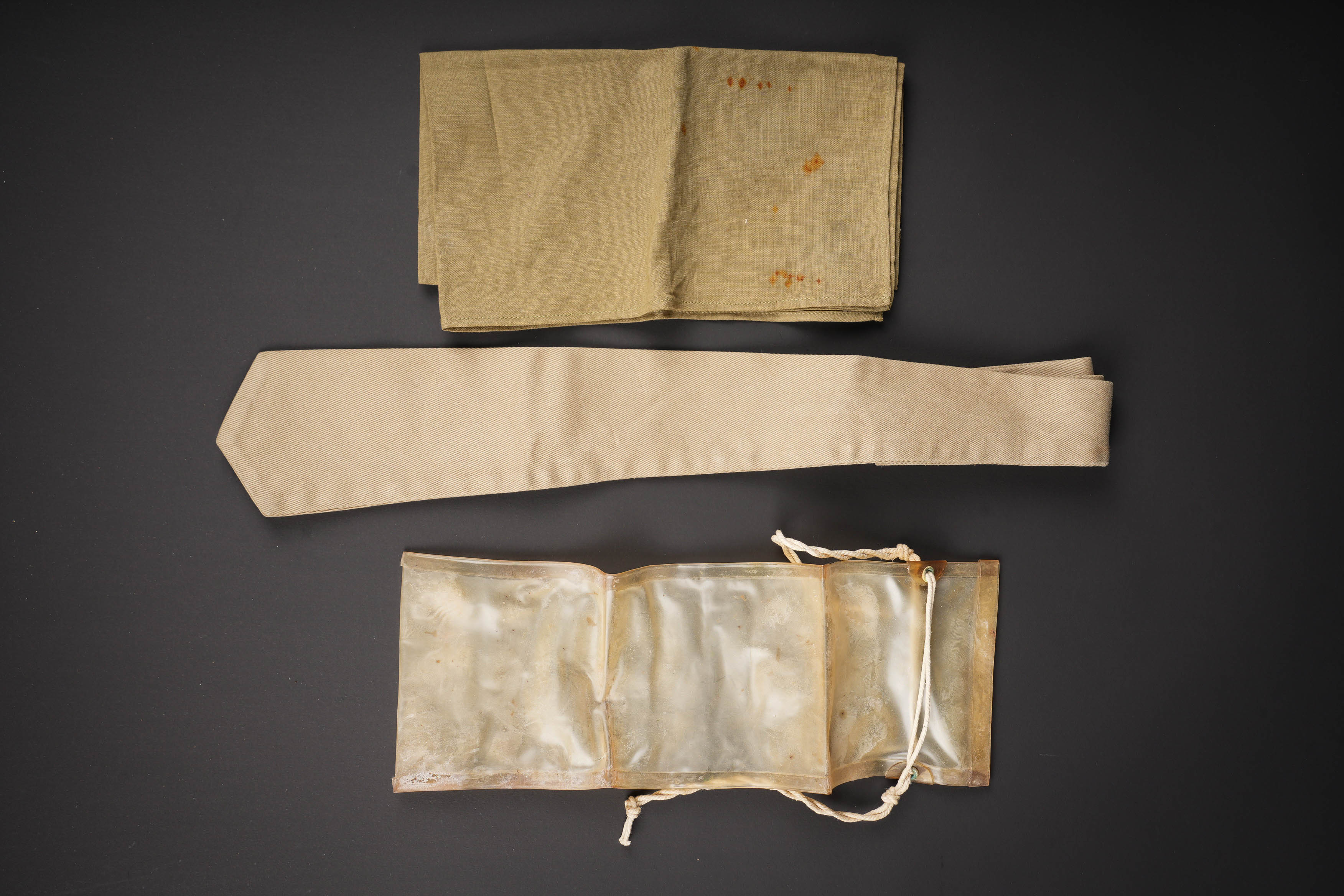 Petits accessoires US. Small US Army accessories. — photo 16
