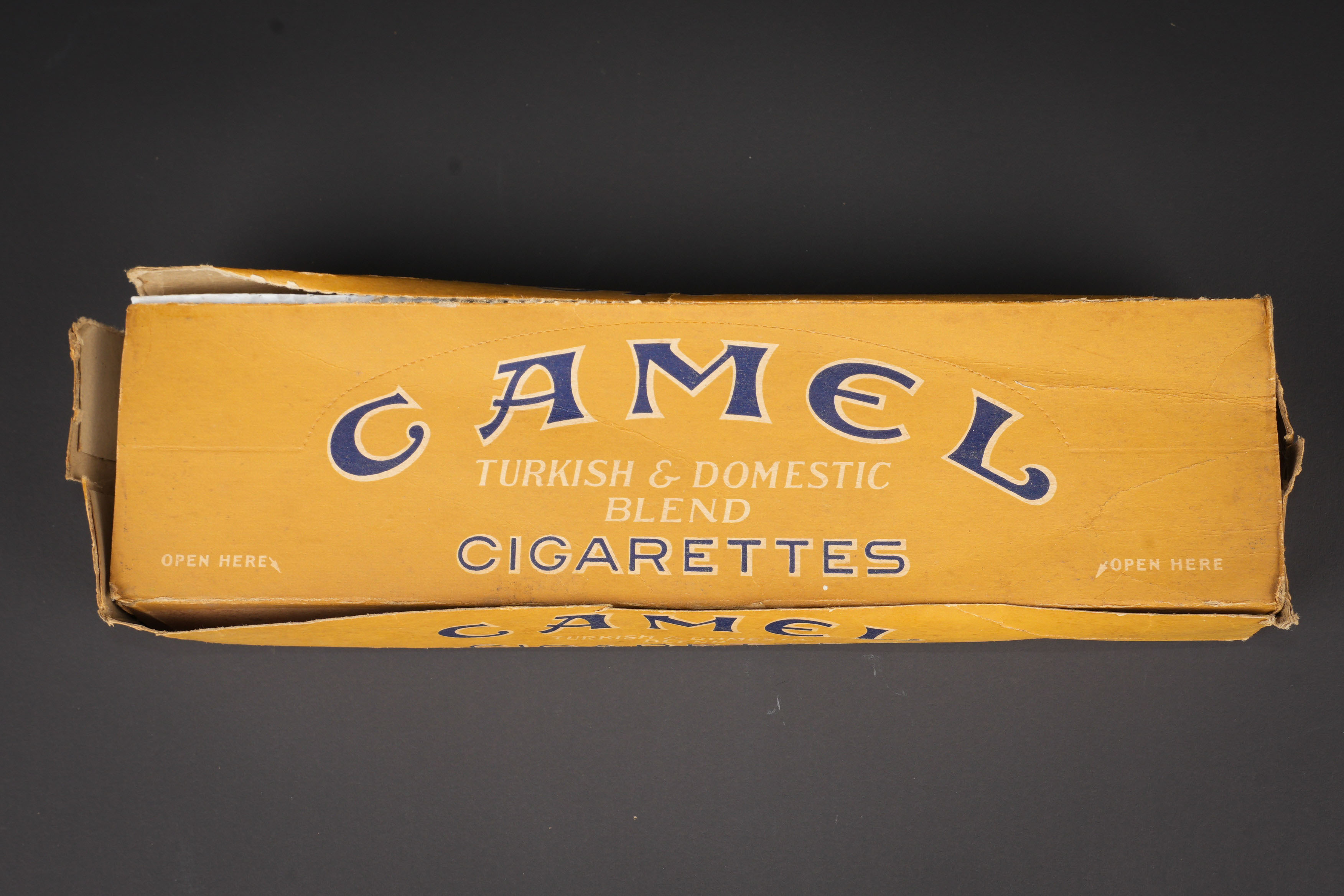 Emballage de paquets de cigarette Camel. Camel cigarette pack wrappers. — photo 1
