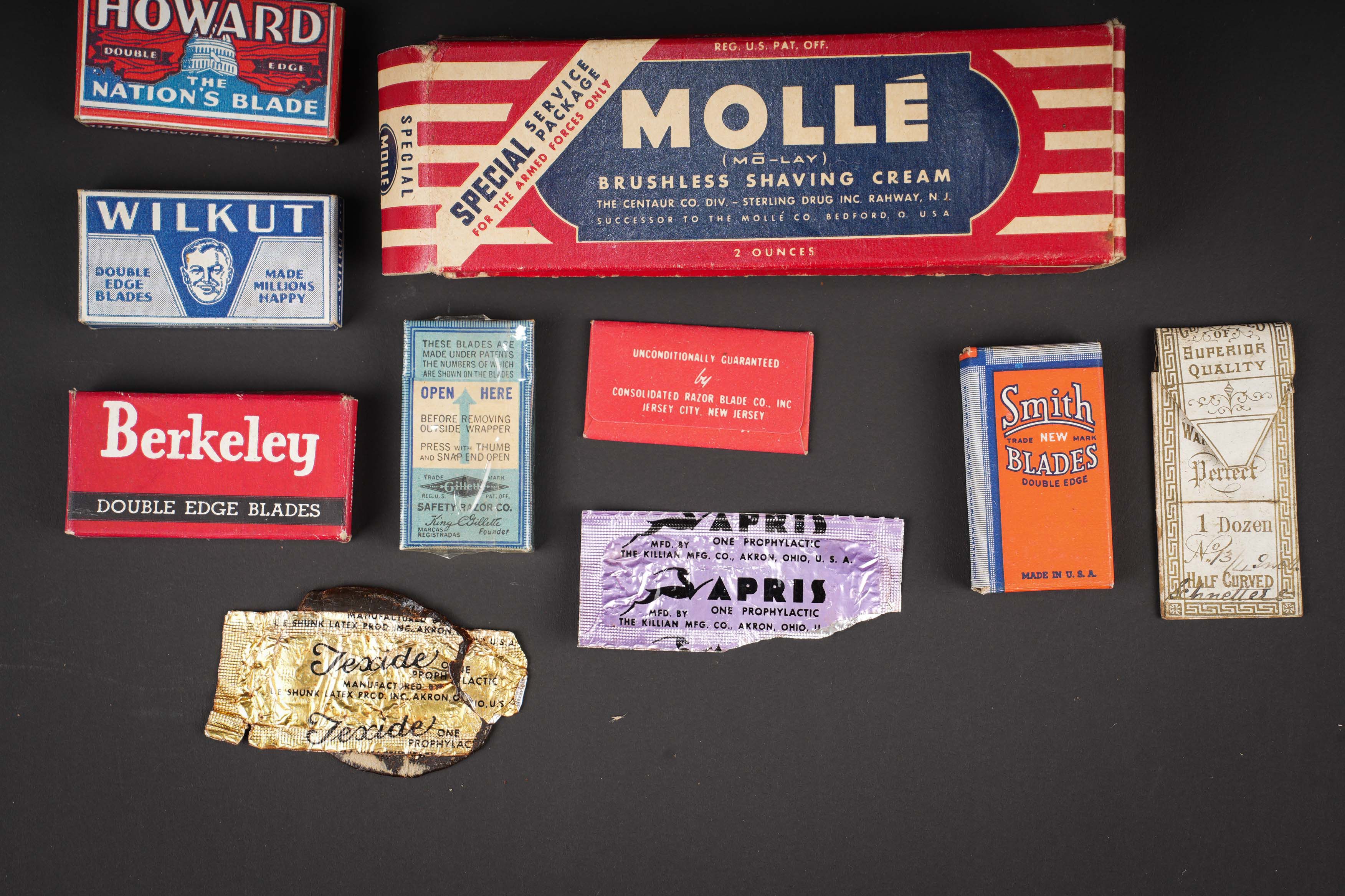 Accessoires de toilette US. US toiletry accessories. — photo 5