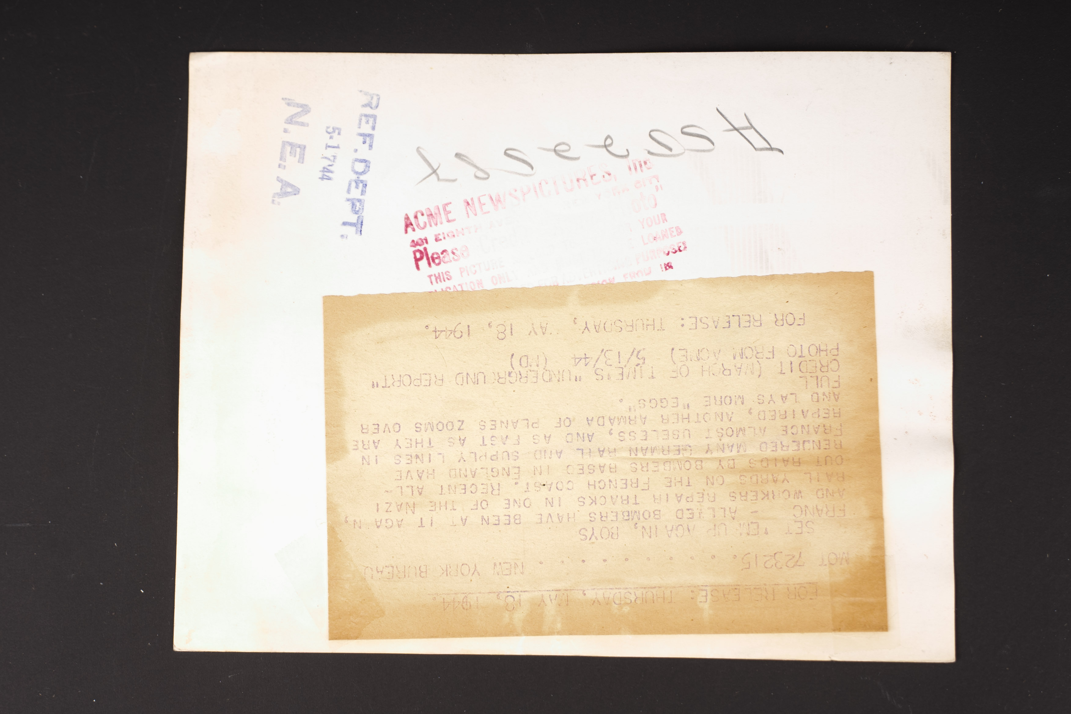 Photo de presse France 1944. France 1944 press photograph. — photo 2