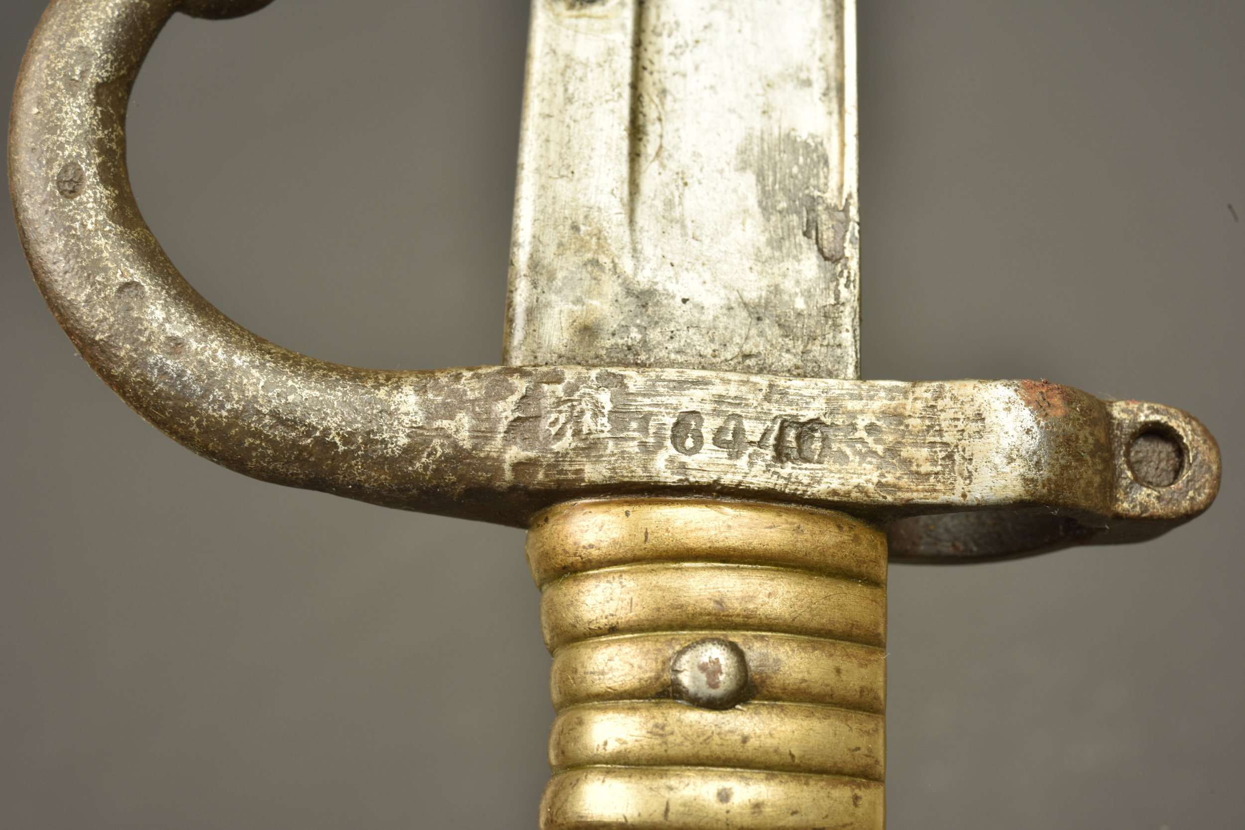 Sabre baïonnette Chassepot modèle 1866 avec porte fourreau. Chassepot Model 1866 sword bayonet with frog — photo 4