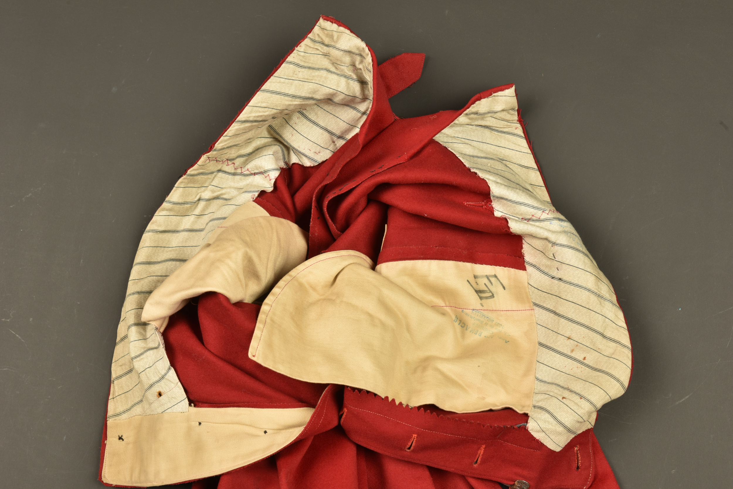 Tunique d'adjudant chef et 2 pantalons d'officier. Senior Warrant Officer tunic with two officer’s trousers — photo 6