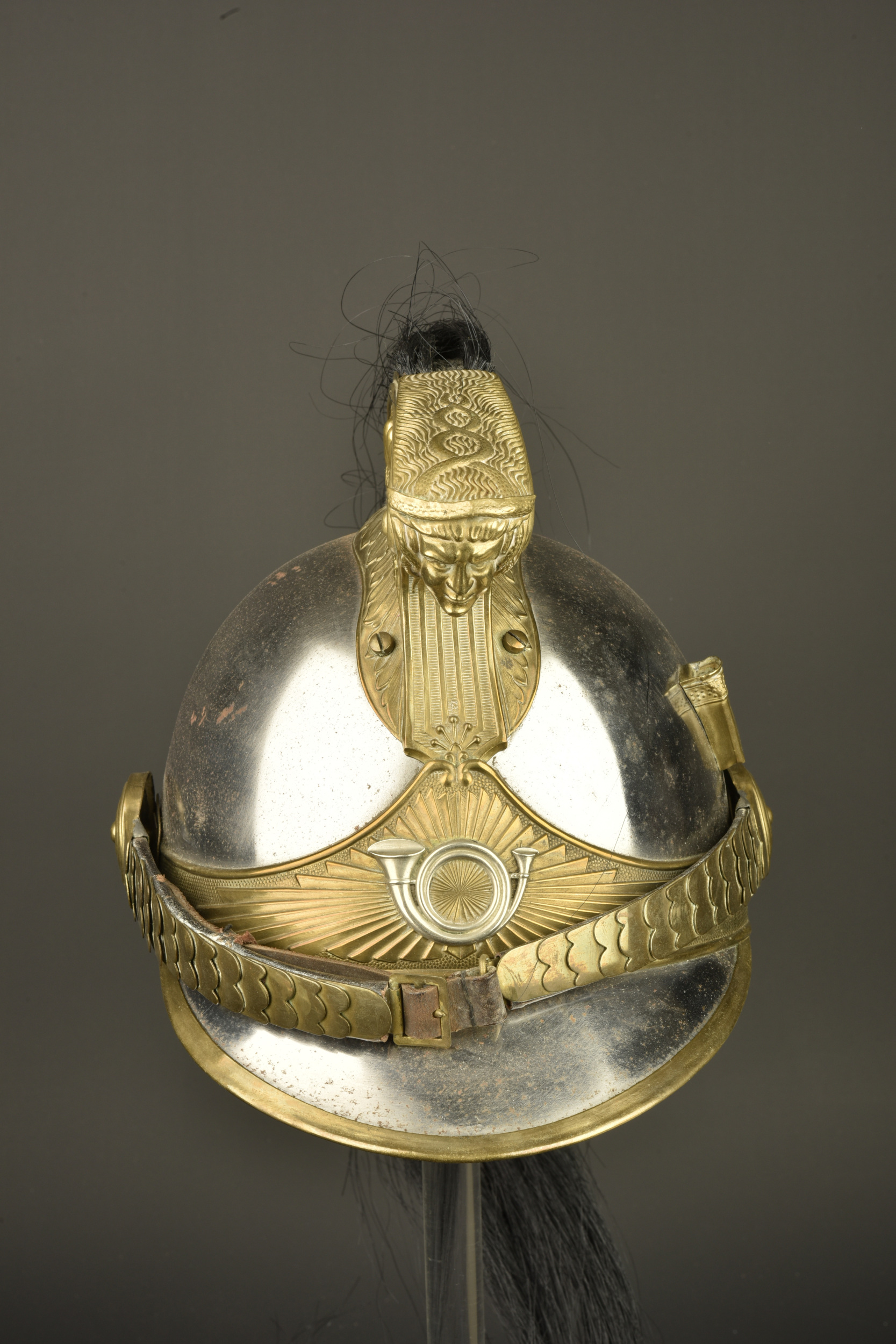 Casque à cimier et crinière de chasseur à cheval. Crested helmet with horsehair plume of a Chasseur à Cheval trooper — photo 15